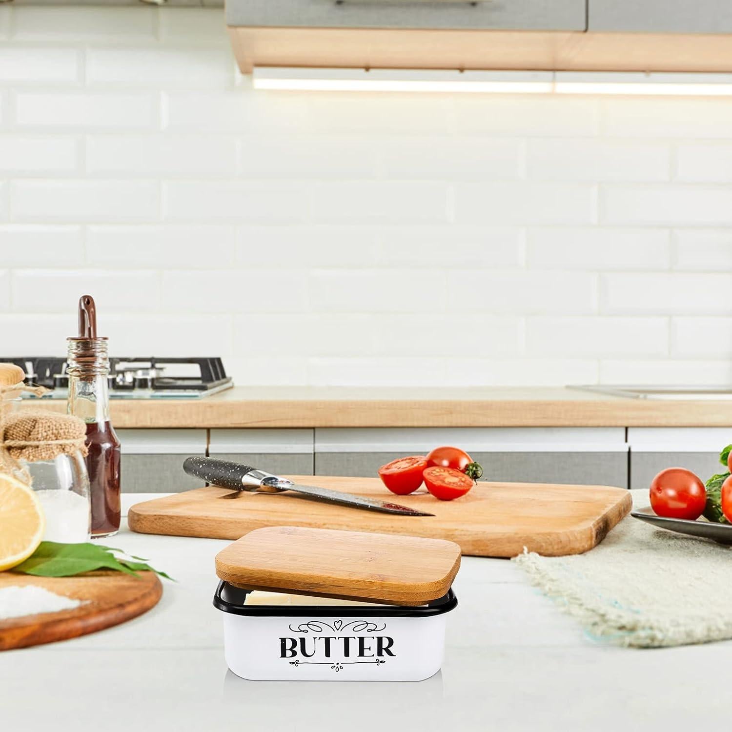 Plato para Mantequilla Yesland con Tapa de Madera 15.24x10.16cm