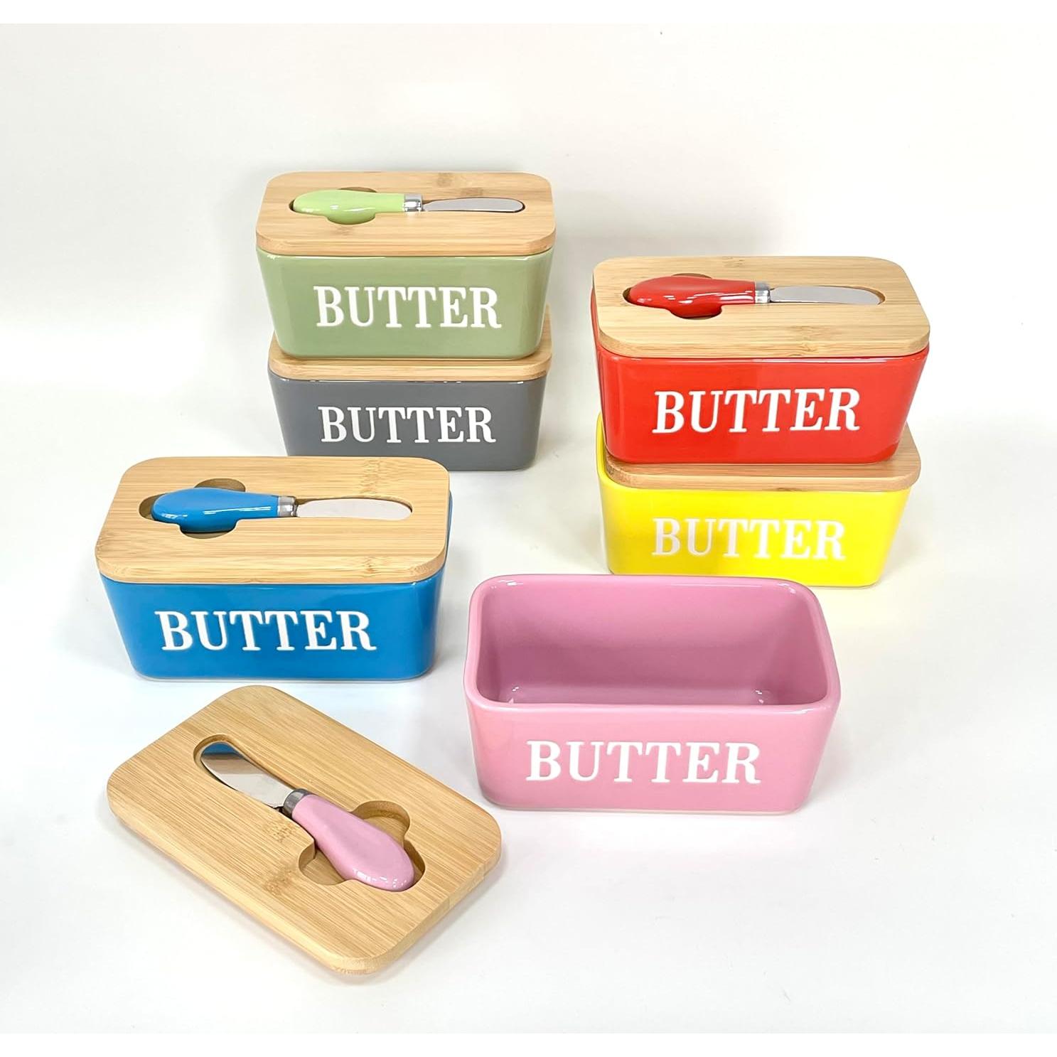 Plato de Mantequilla Domini Rosa con Tapa y Cuchillo 16.5x10.2cm