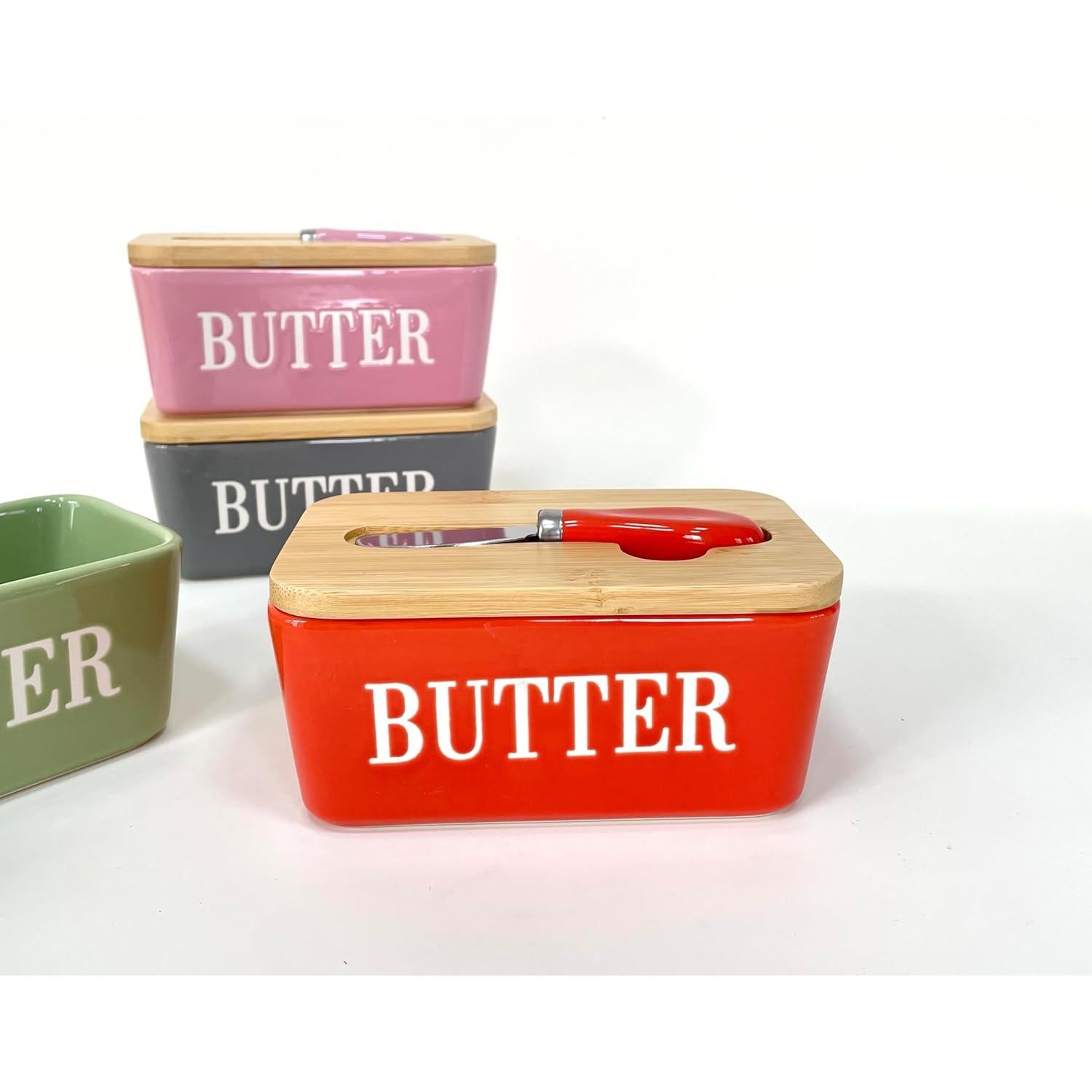 Plato de Mantequilla Domini Rosa con Tapa y Cuchillo 16.5x10.2cm