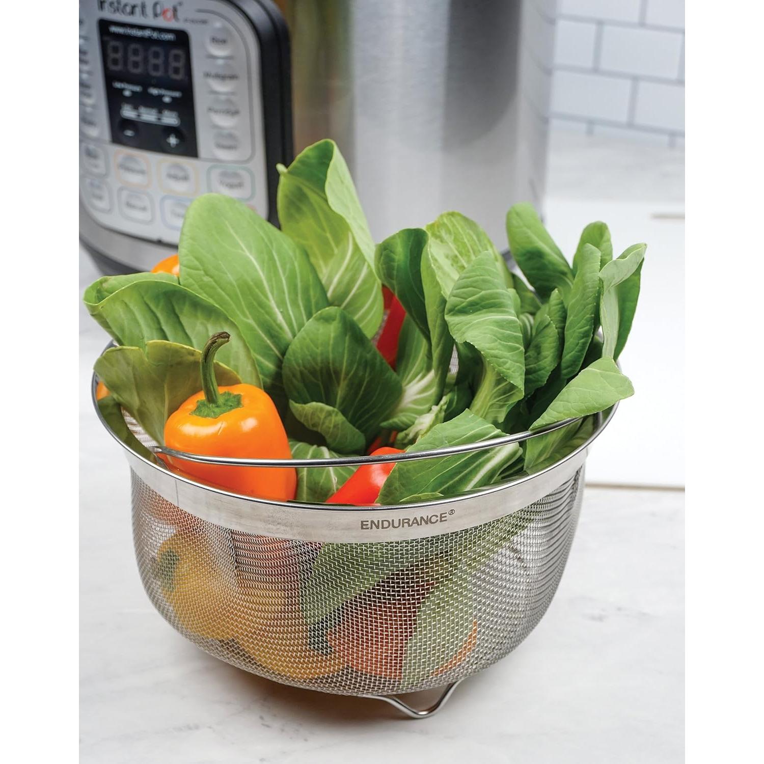 Colador de Malla Acero Inoxidable RSVP 3 Cuartos Plegable