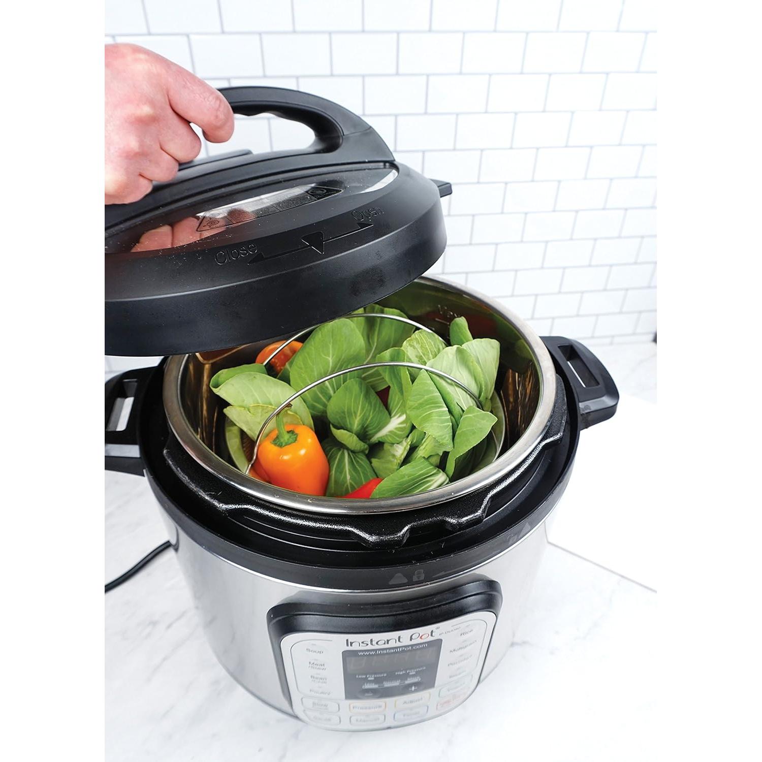 Colador de Malla Acero Inoxidable RSVP 3 Cuartos Plegable