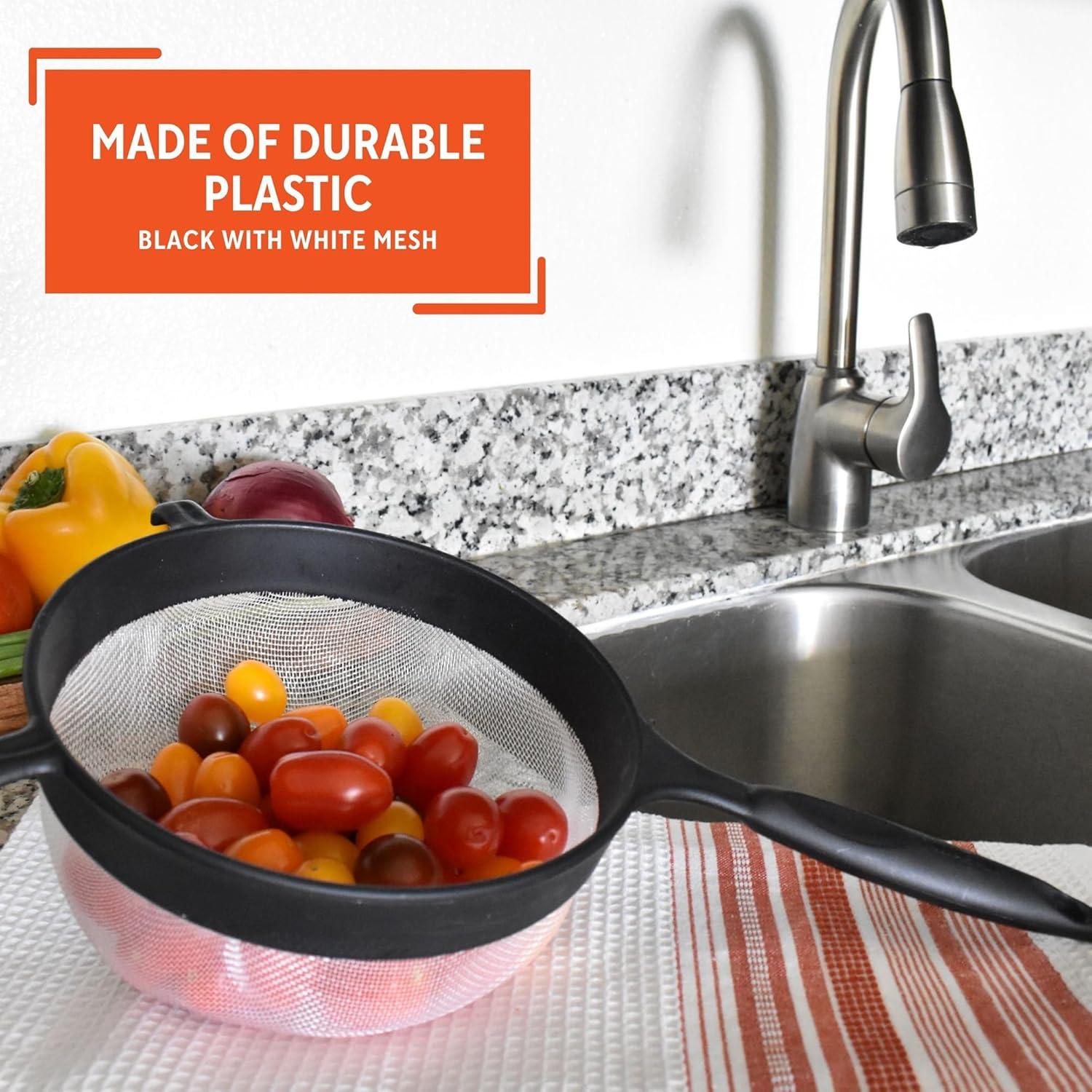 Colador de Plástico IMUSA 15.24 cm Negro Malla Duradera