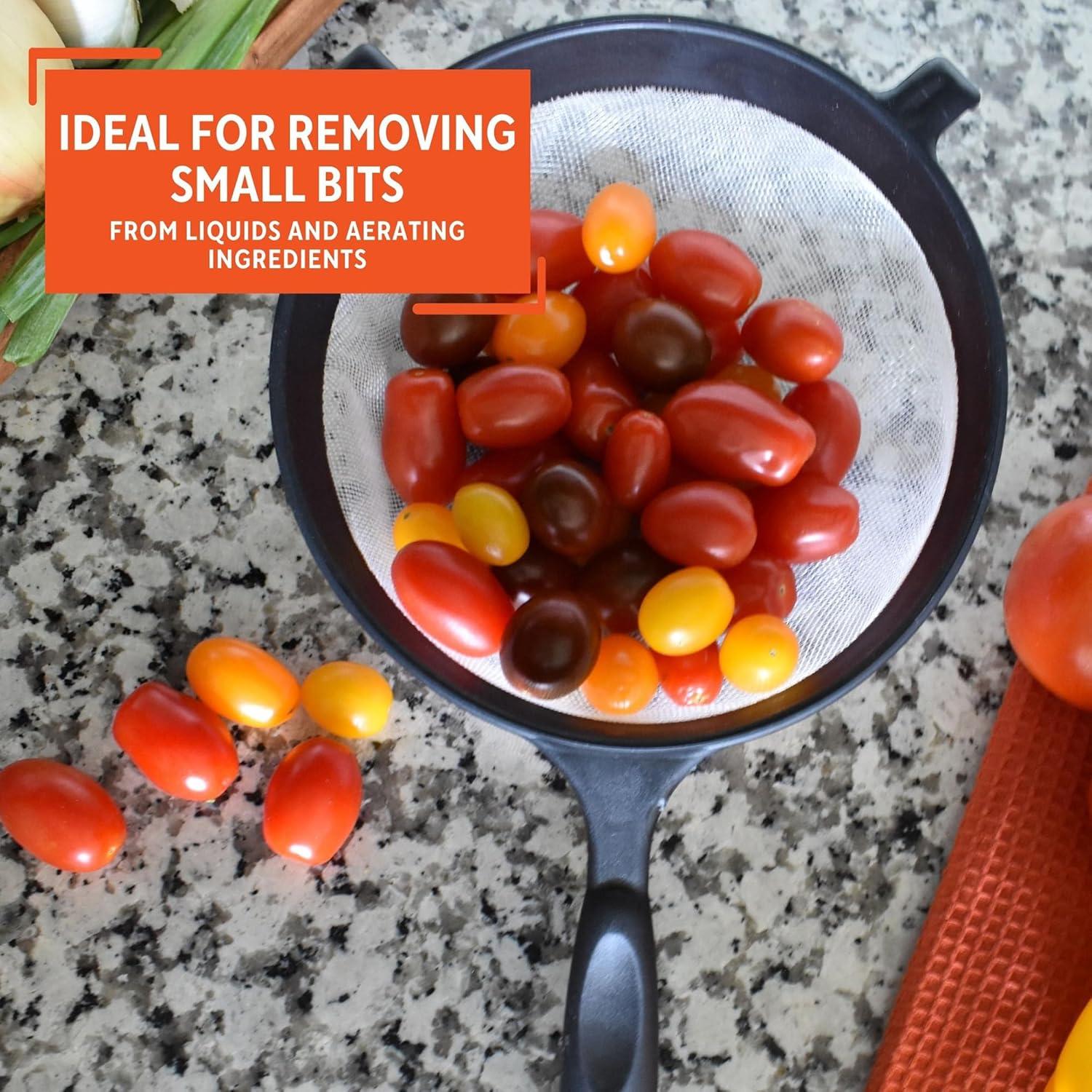 Colador de Plástico IMUSA 15.24 cm Negro Malla Duradera