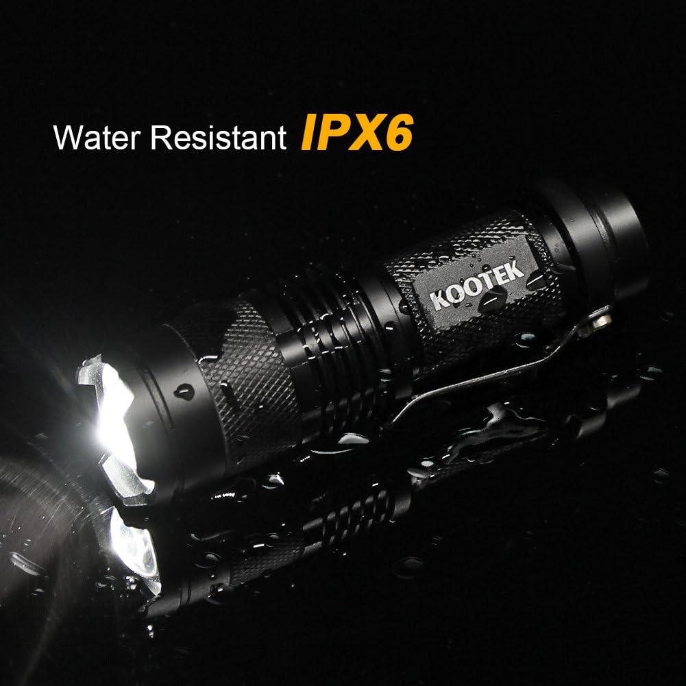 Linterna LED Kootek Mini 300 Lúmenes 5 Piezas Resistente al Agua