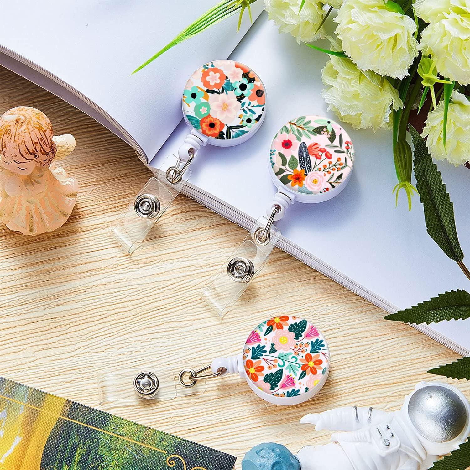 Porta Credenciales Retráctil Knocent - Paquete de 3 Flores