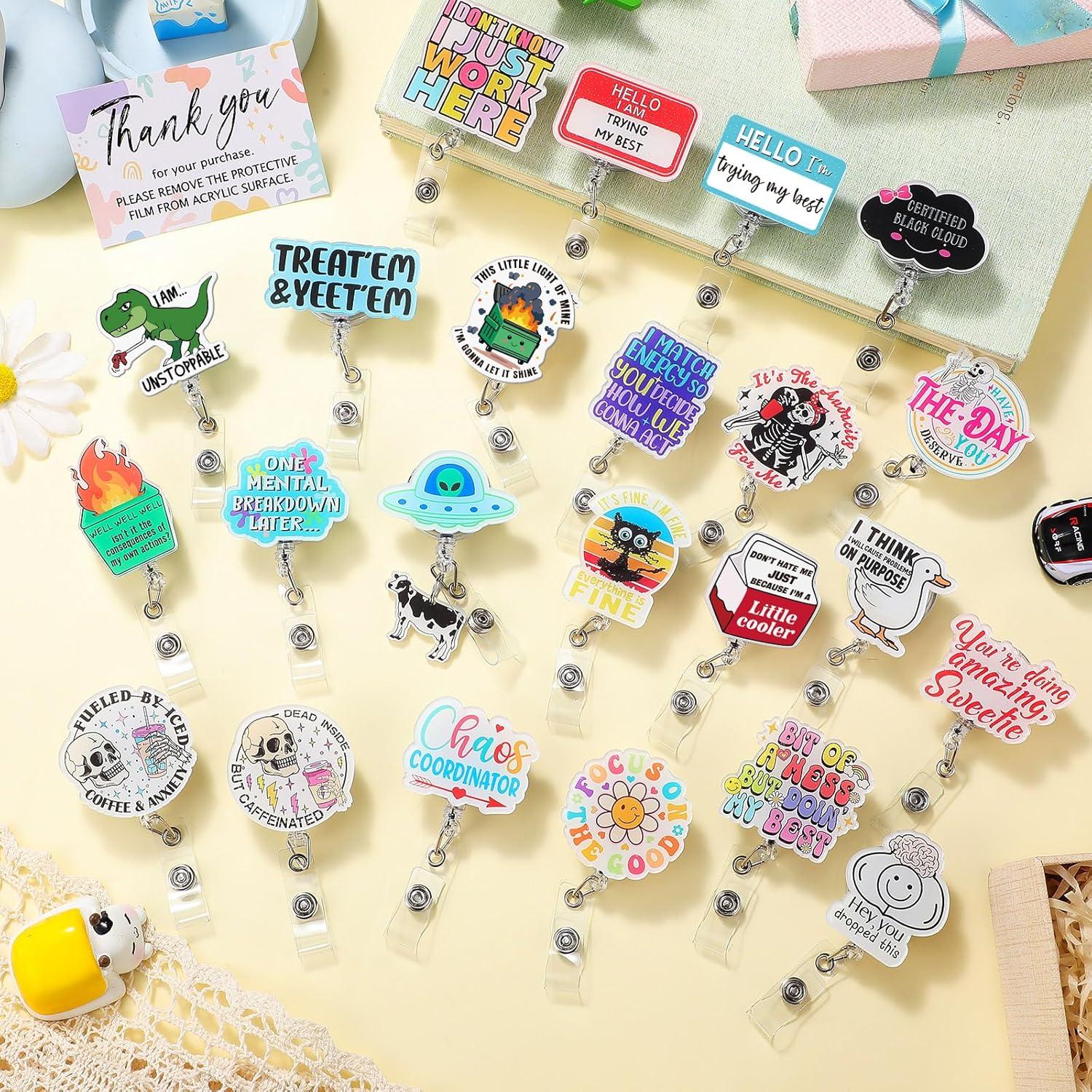 24 Ruedas de Insignia Divertidas Feifeiya Retráctiles Multicolor