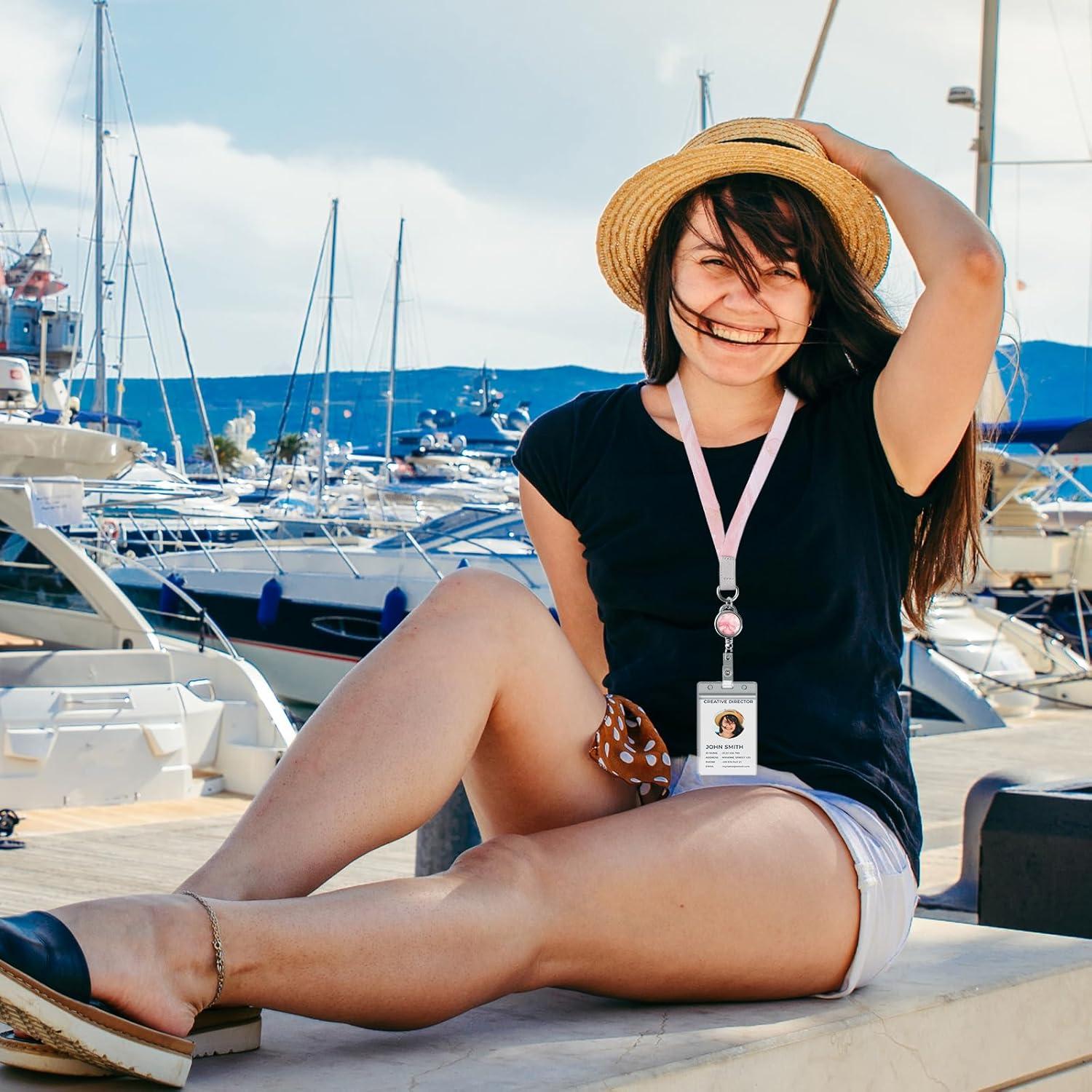 Paquete de 4 Lanyards Prudiut con Reels Retráctiles y Soporte