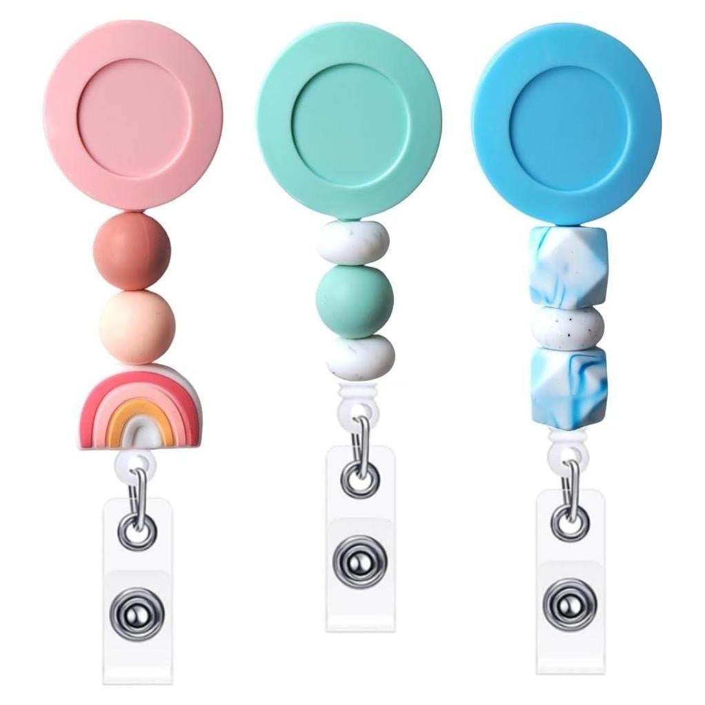 3 Sujetadores Retráctiles de Insignias YJ PREMIUMS con Perlas