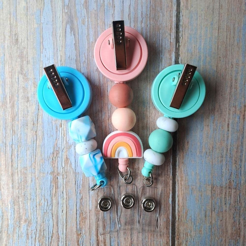 3 Sujetadores Retráctiles de Insignias YJ PREMIUMS con Perlas