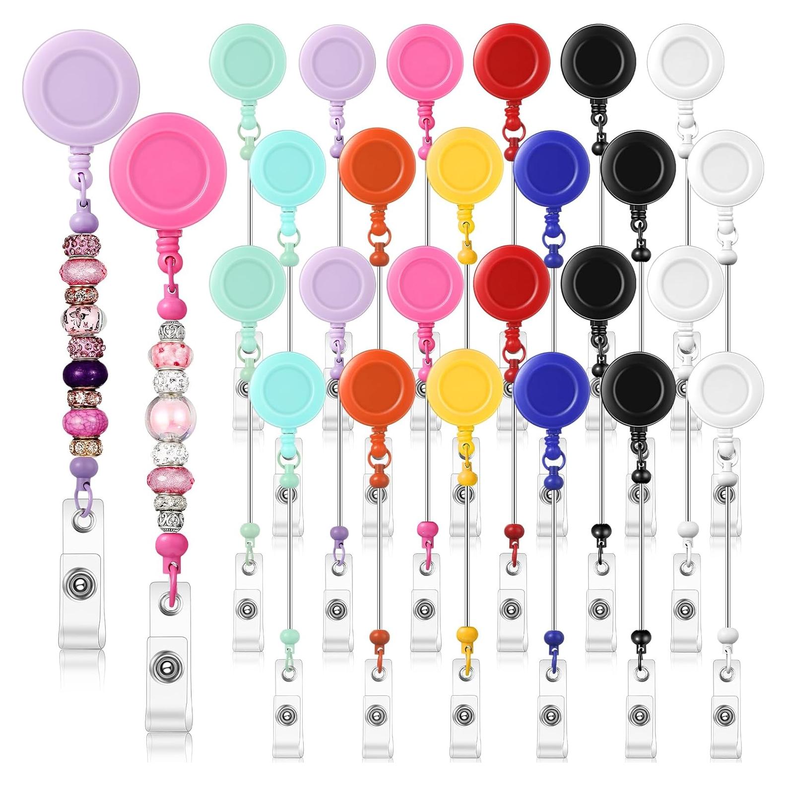 24 Portatarjetas Retráctiles Coloridos Beadable Clips 50 cm