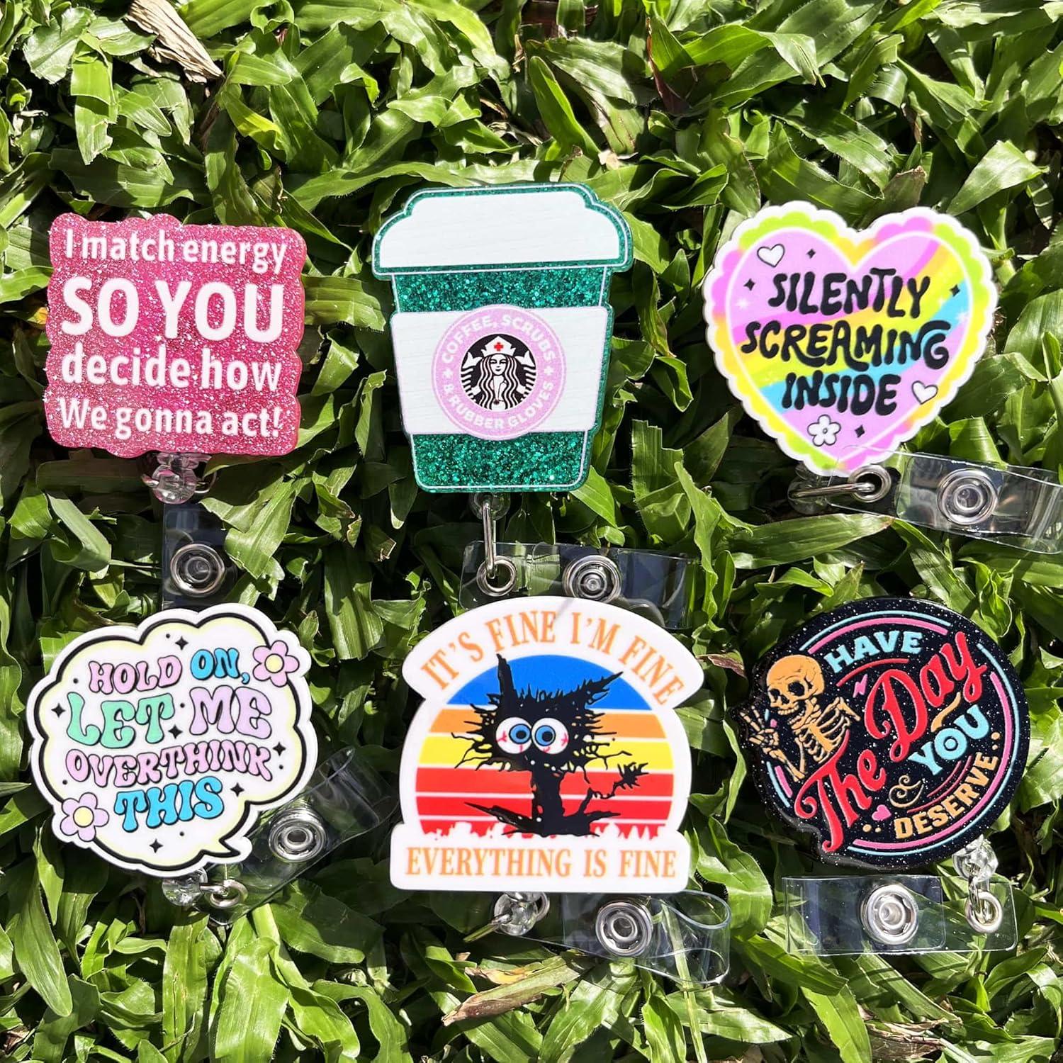 24 Porta Insignias Divertidos Hotlea para Enfermeras y Médicos