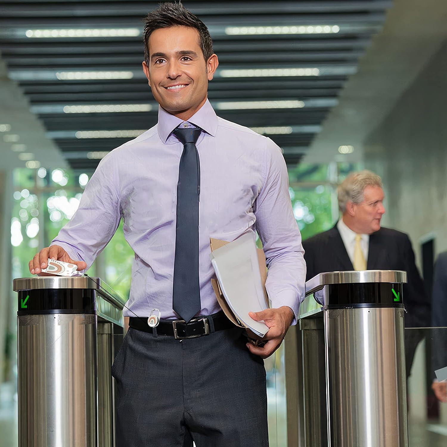 Soporte de Insignia Retráctil LRITER con Clip y Carrete 60 cm