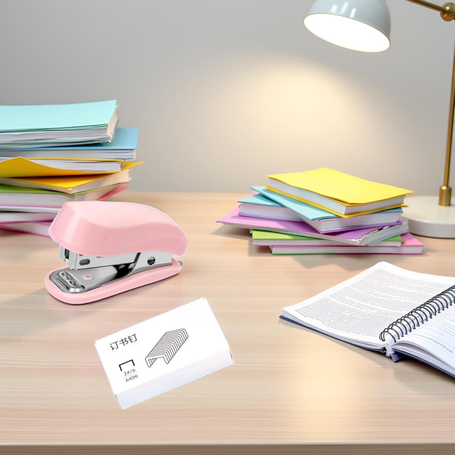 Mini Grapadora Rosa Galyacht con Quitagrapas y 1000 Grapas