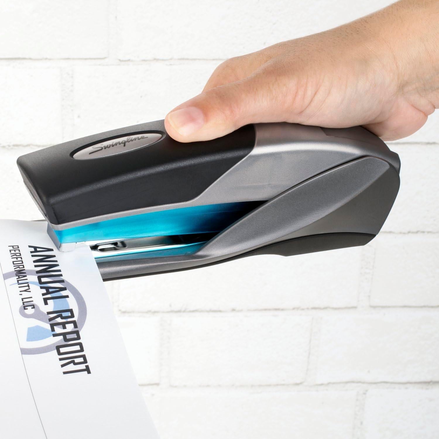 Grapadora Swingline Optima 25, Sujeta 25 Hojas, Azul y Gris