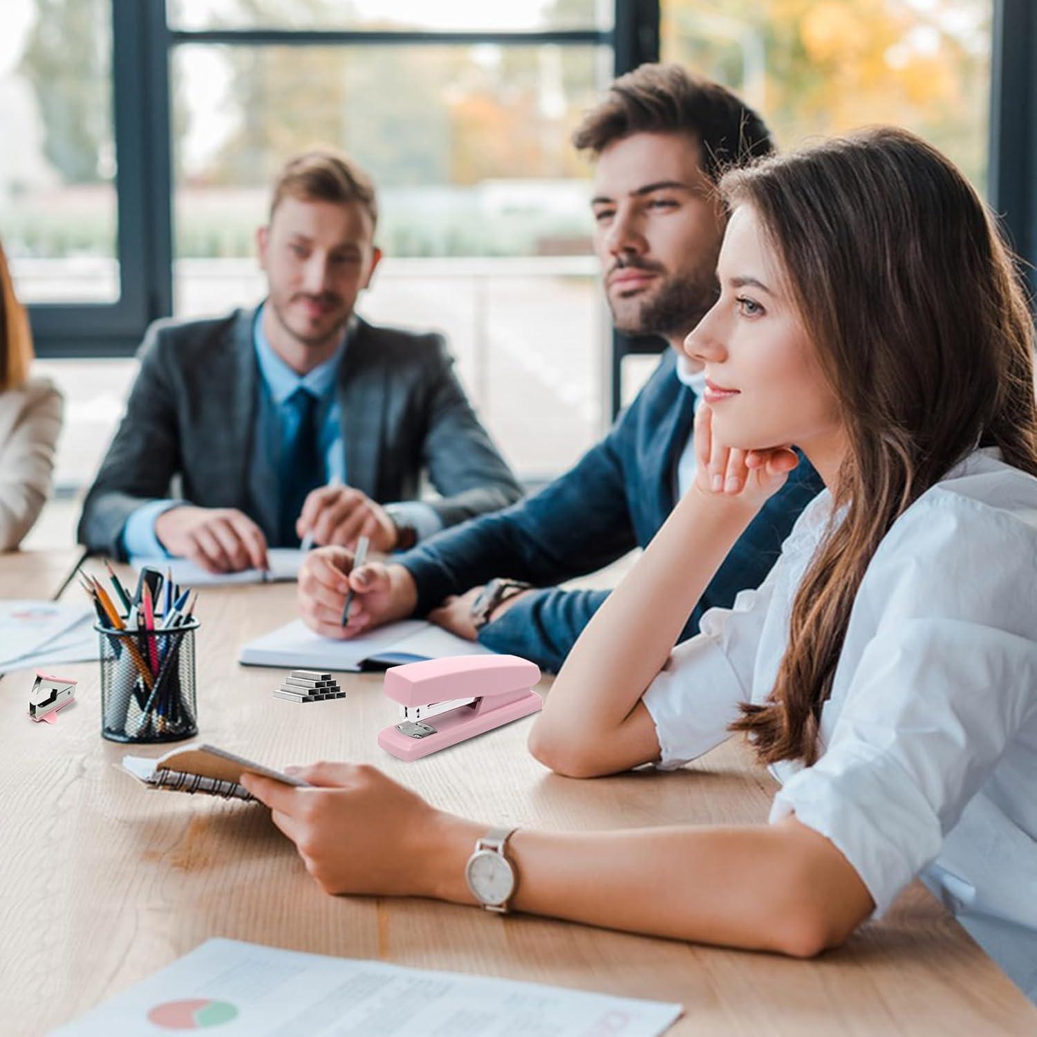 Grapadora de Oficina Rosa UPSIME 25 Hojas 2000 Grapas