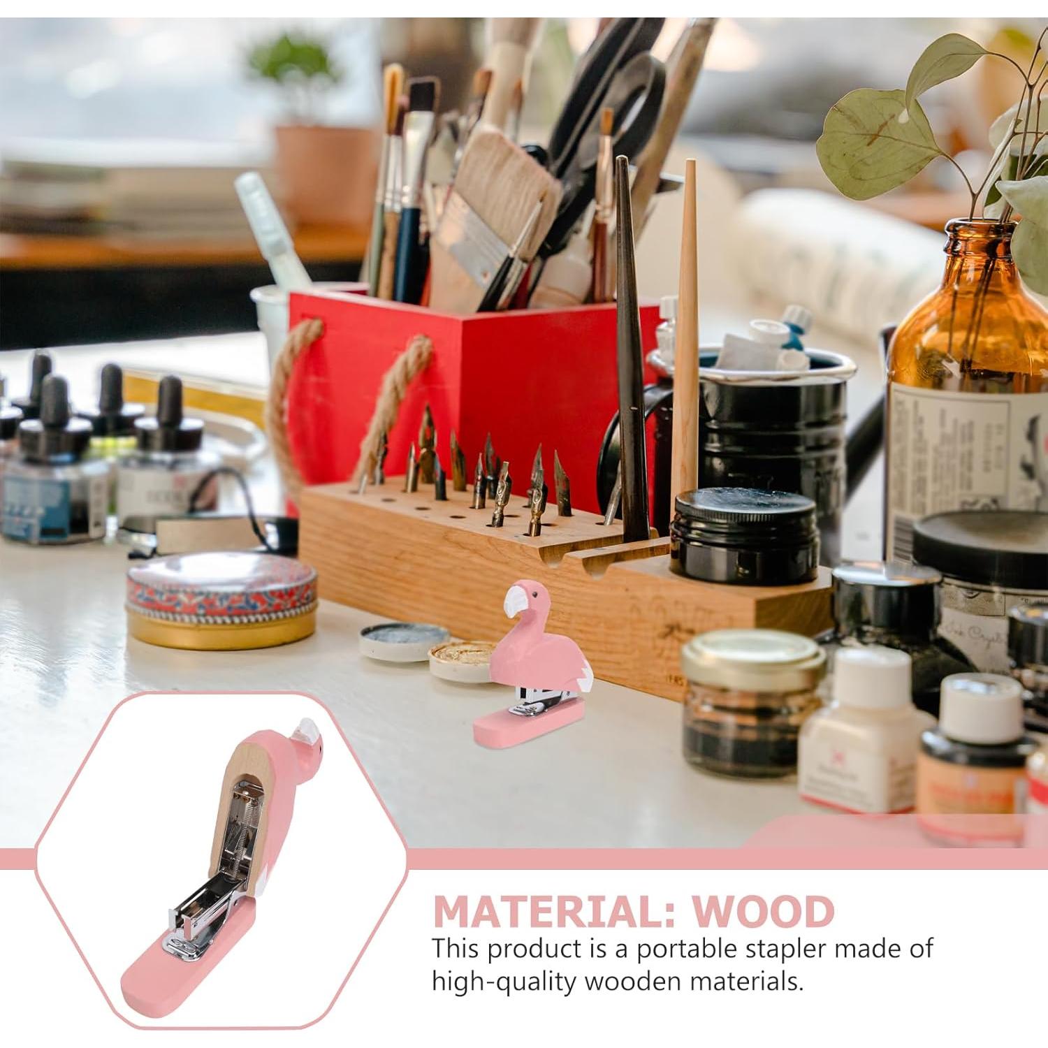 Grapadora Mini Portátil MAGICLULU Flamenco de Madera 10x9x4cm
