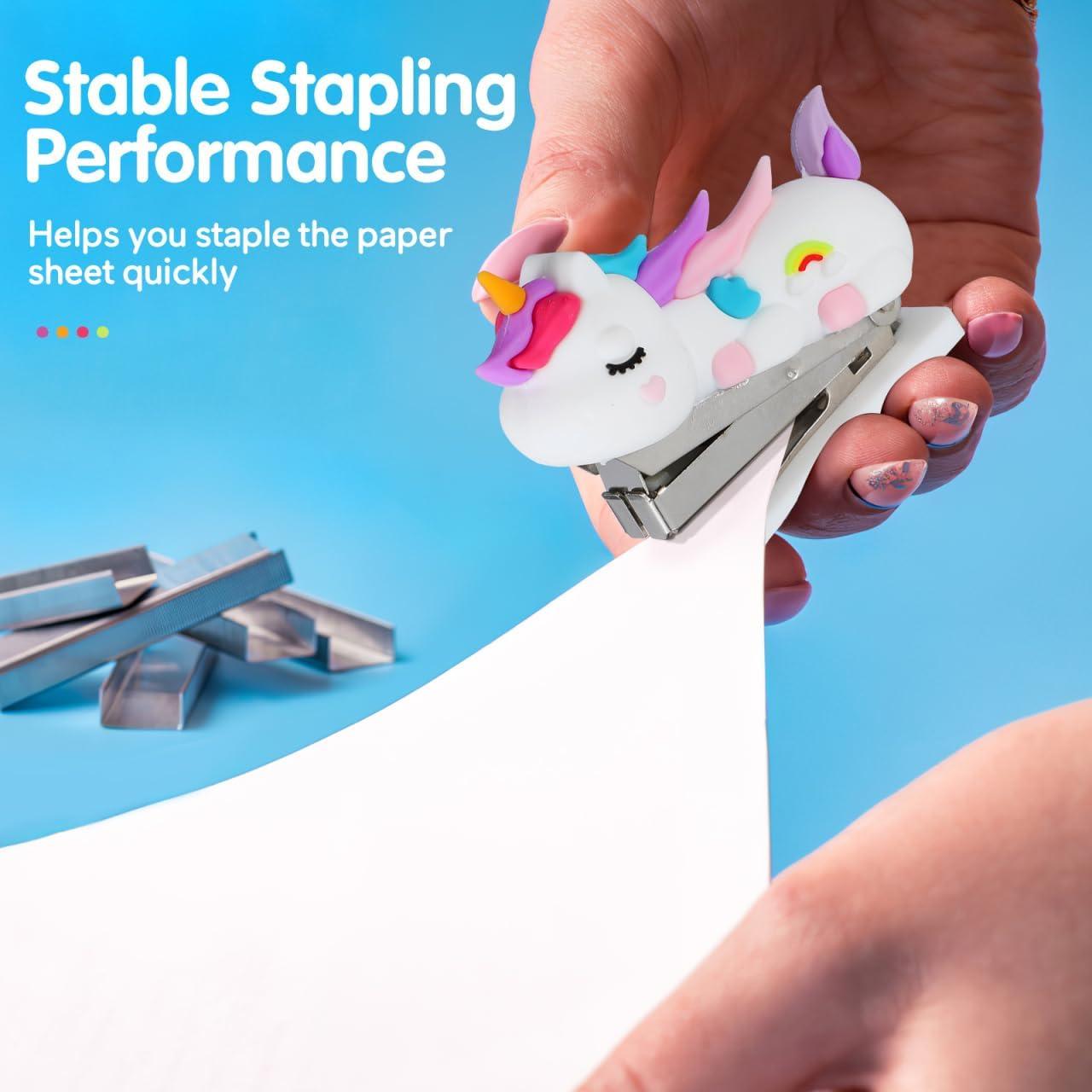 Grapadora Mini Portátil LALAFINA Diseño Caricatura 7x5.6cm