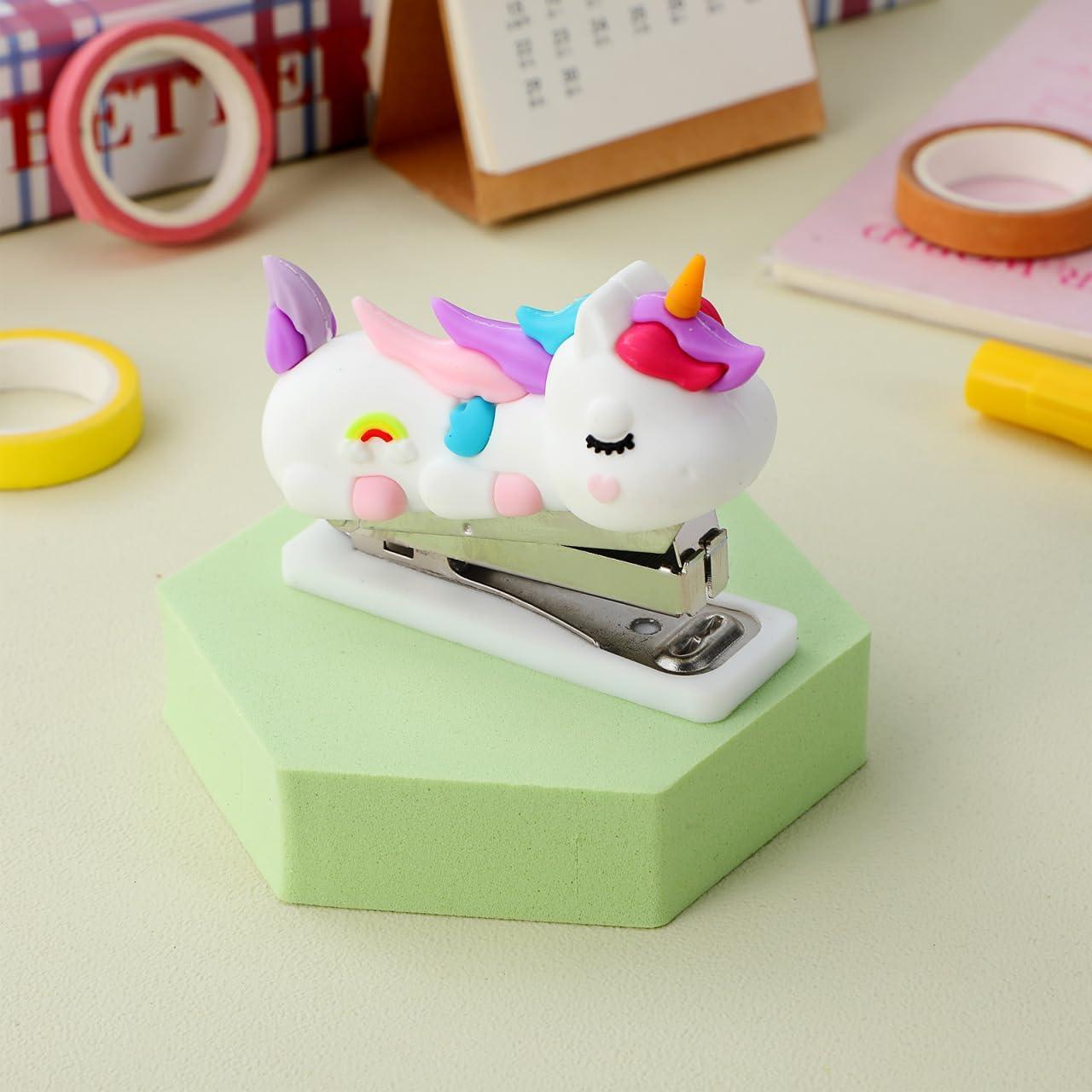 Grapadora Mini Portátil LALAFINA Diseño Caricatura 7x5.6cm