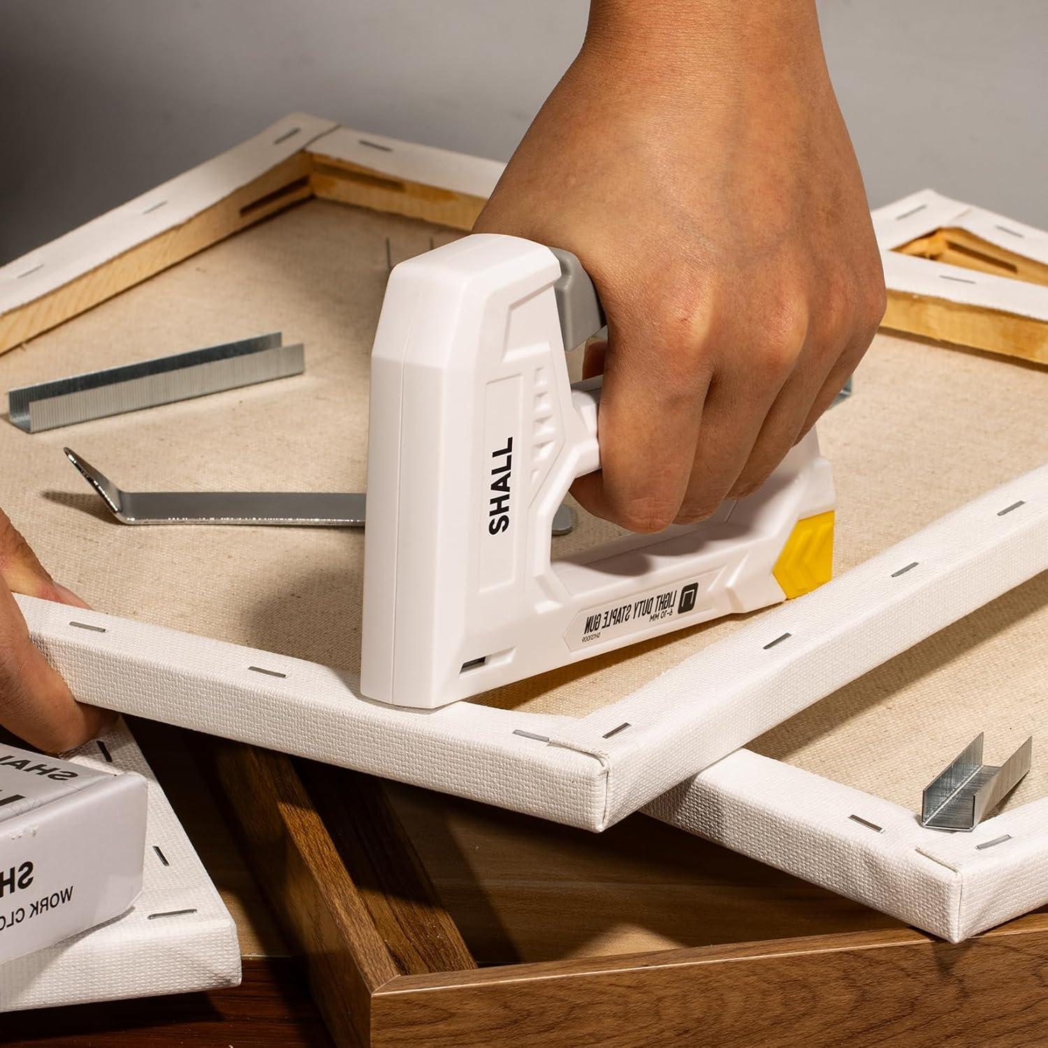 Grapadora de Uso Ligero SHALL Blanca con 1600 Grapas JT21