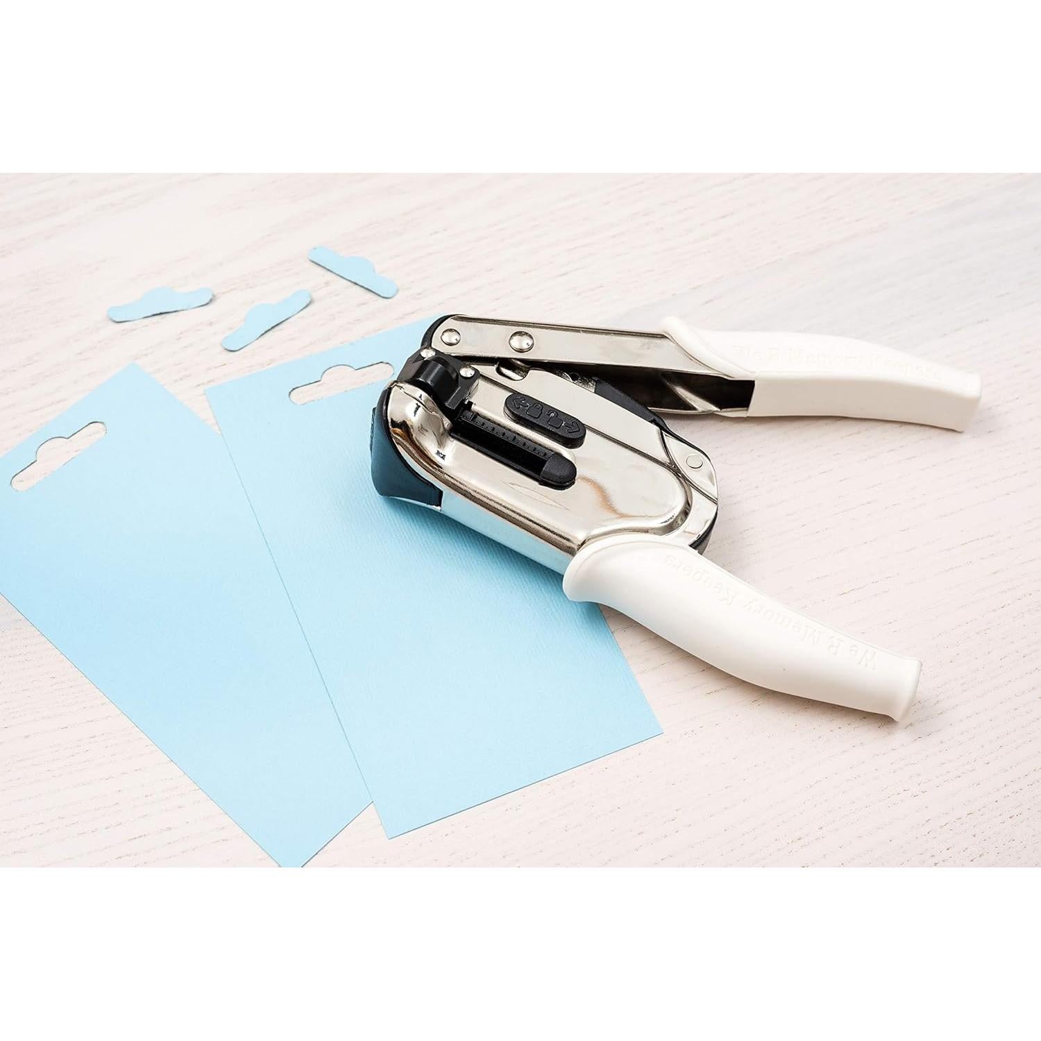 Perforadora Euro Hook We R Memory Keepers 3.81 cm para Scrapbooking