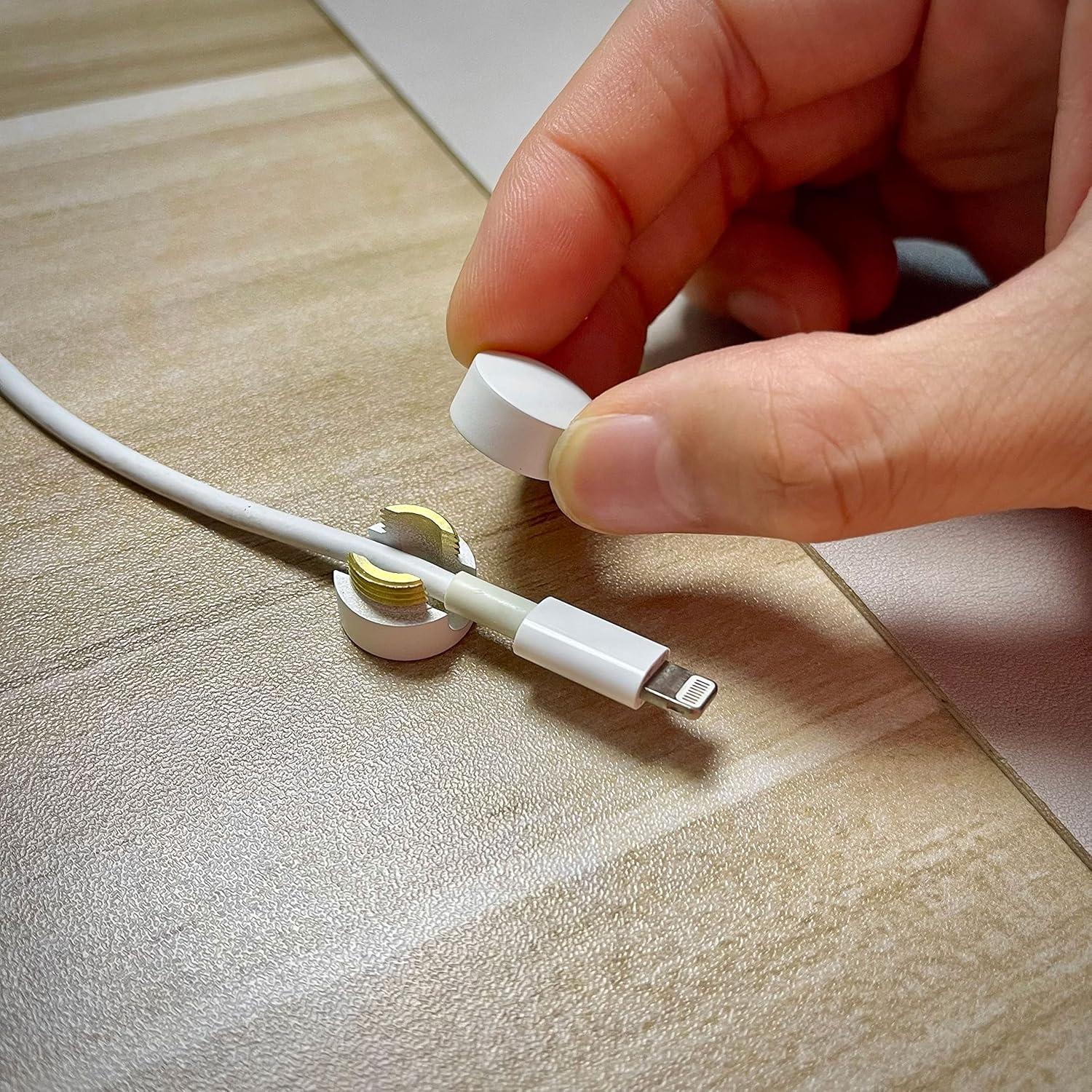 Clip de Cable de Latón Premium MY DESIGN PAD - Organizador Elegante - Paquete de 4