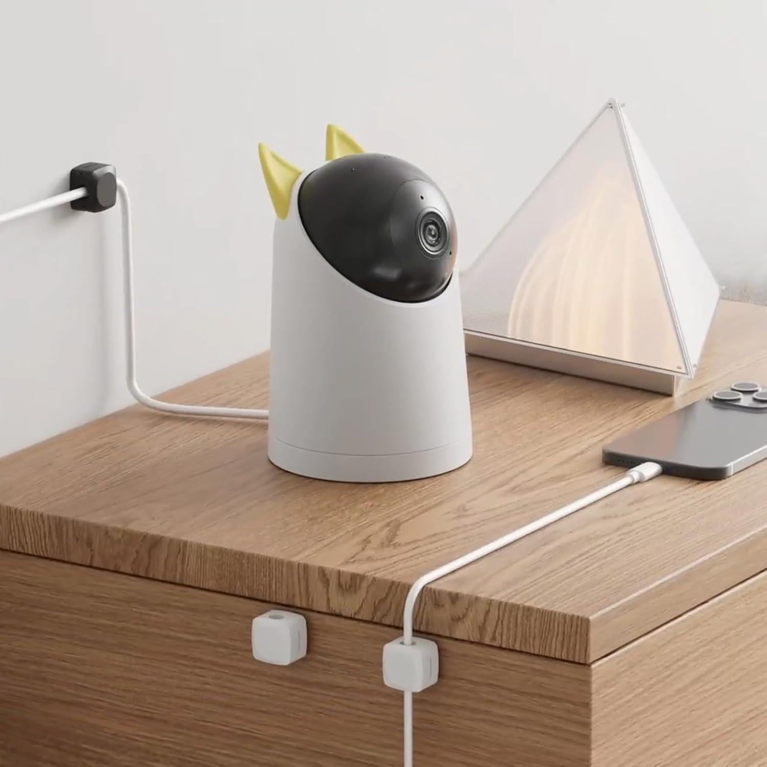 Organizador de Cables Lancord 8 Piezas Clips Adhesivos Negro