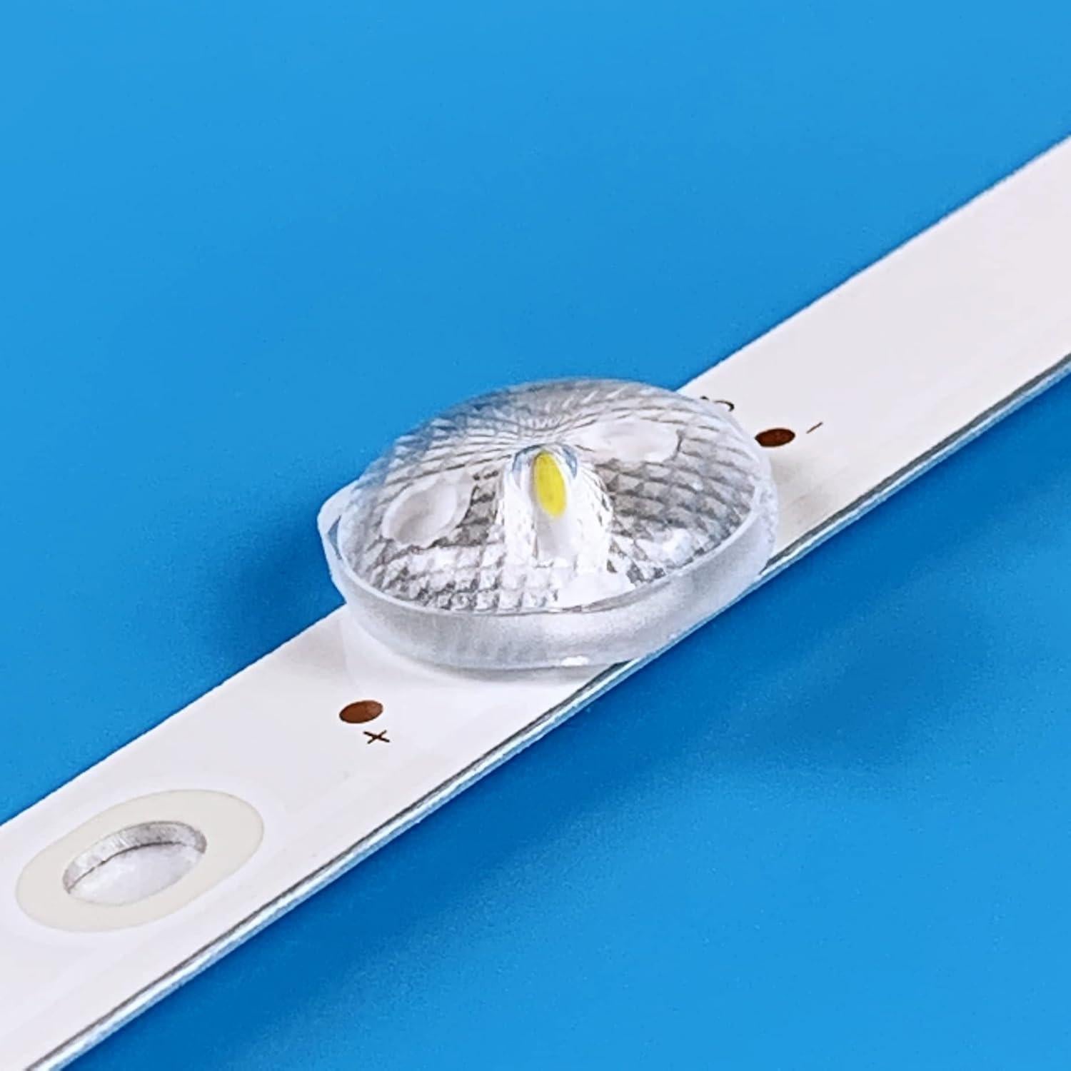 Set 12 Tiras Retroiluminación LED PANMILED LB65065 para TV 130.67 cm