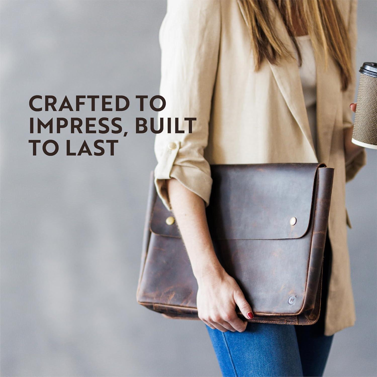 Carpeta de cuero Moonster para laptop 15.6" marrón oscuro