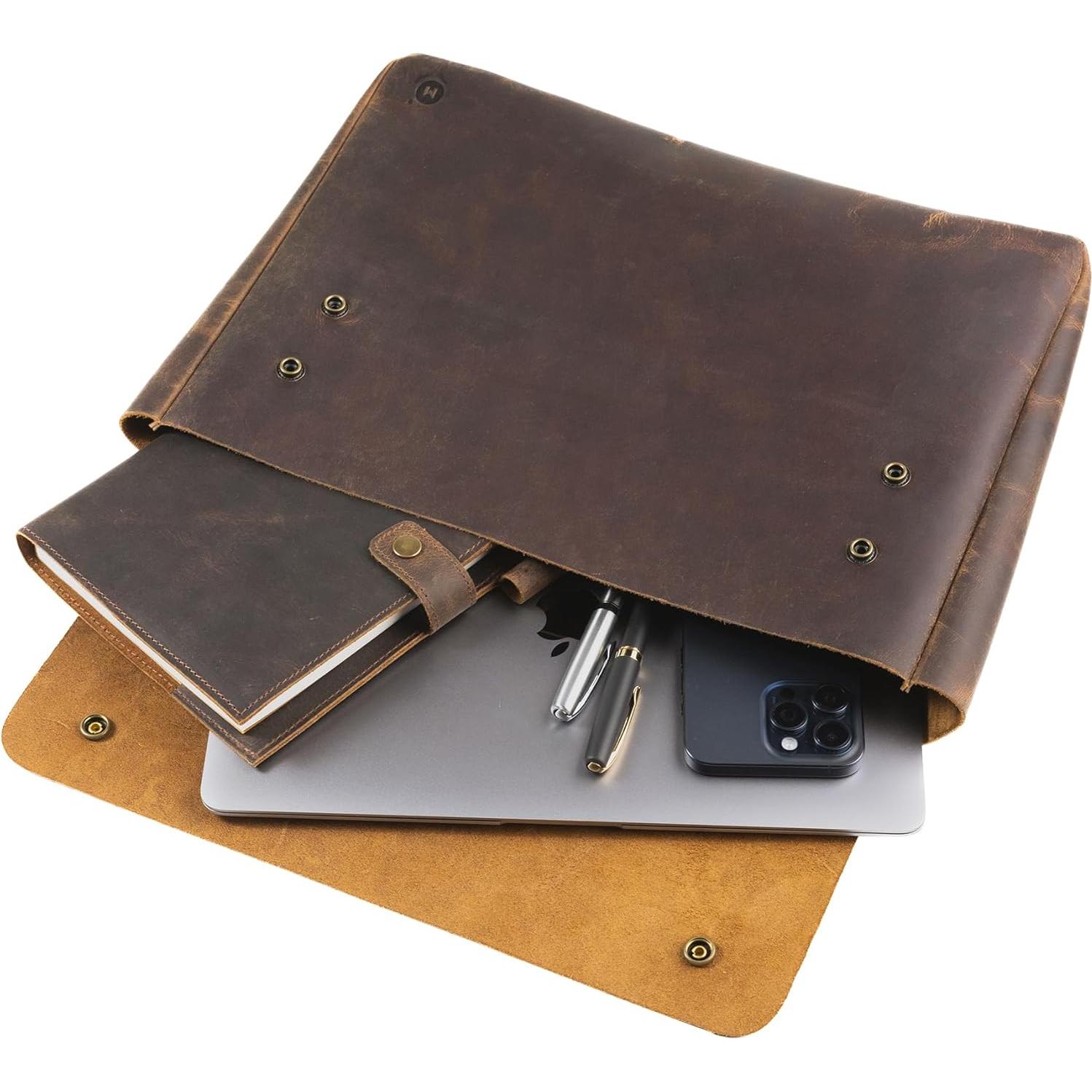 Carpeta de cuero Moonster para laptop 15.6" marrón oscuro