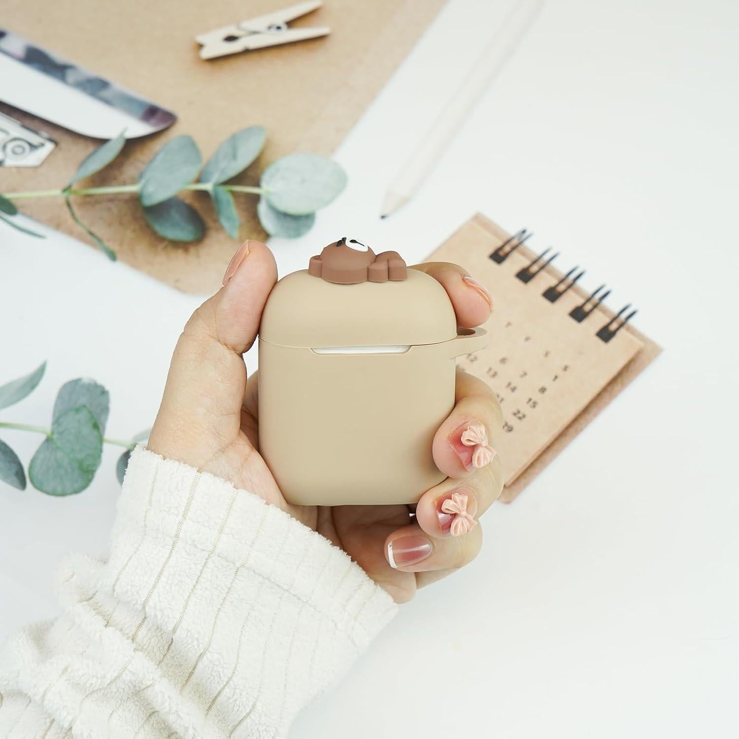 Funda de Silicona Wonhibo para AirPods 1 y 2 - Oso Caqui