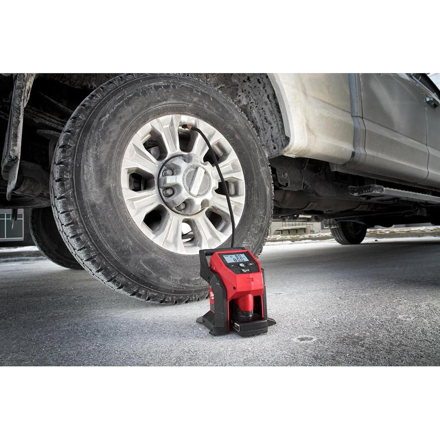 Inflador Compacto Milwaukee M12 120 PSI Inalámbrico