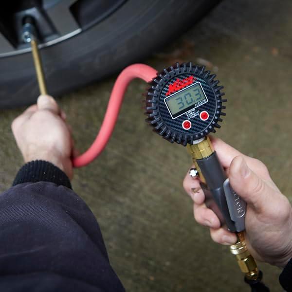 Inflador Digital Compacto Milton S-530 con Manómetro 255 PSI