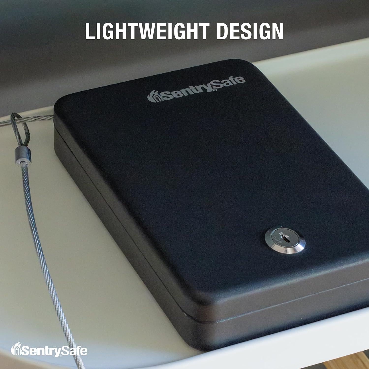 Caja Fuerte Pequeña SentrySafe con Cerradura de Llave - Negra
