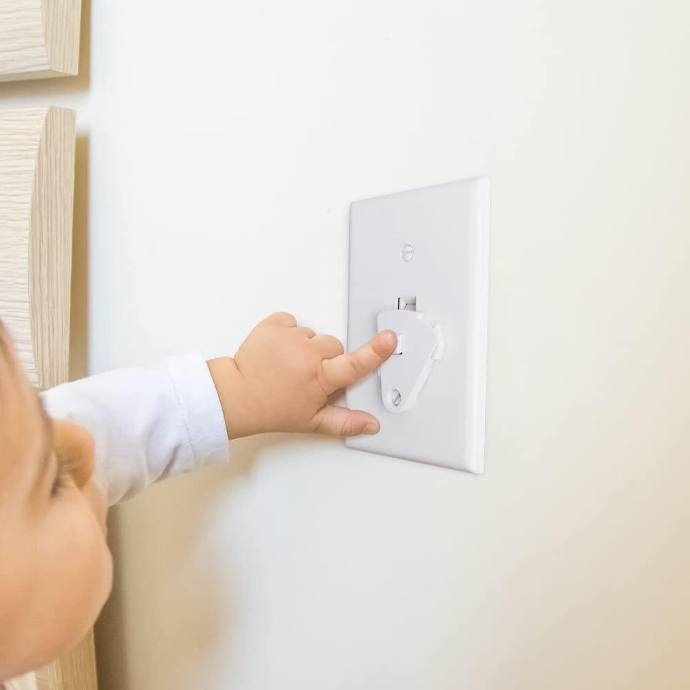 Guardia de Interruptor de Luz ILIVABLE a Prueba de Niños - Paquete de 4