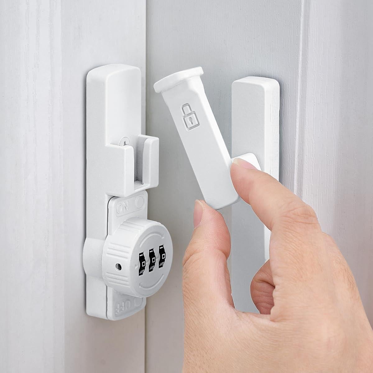 Cerradura de puerta de granero INIRET mecánica 3 dígitos blanca