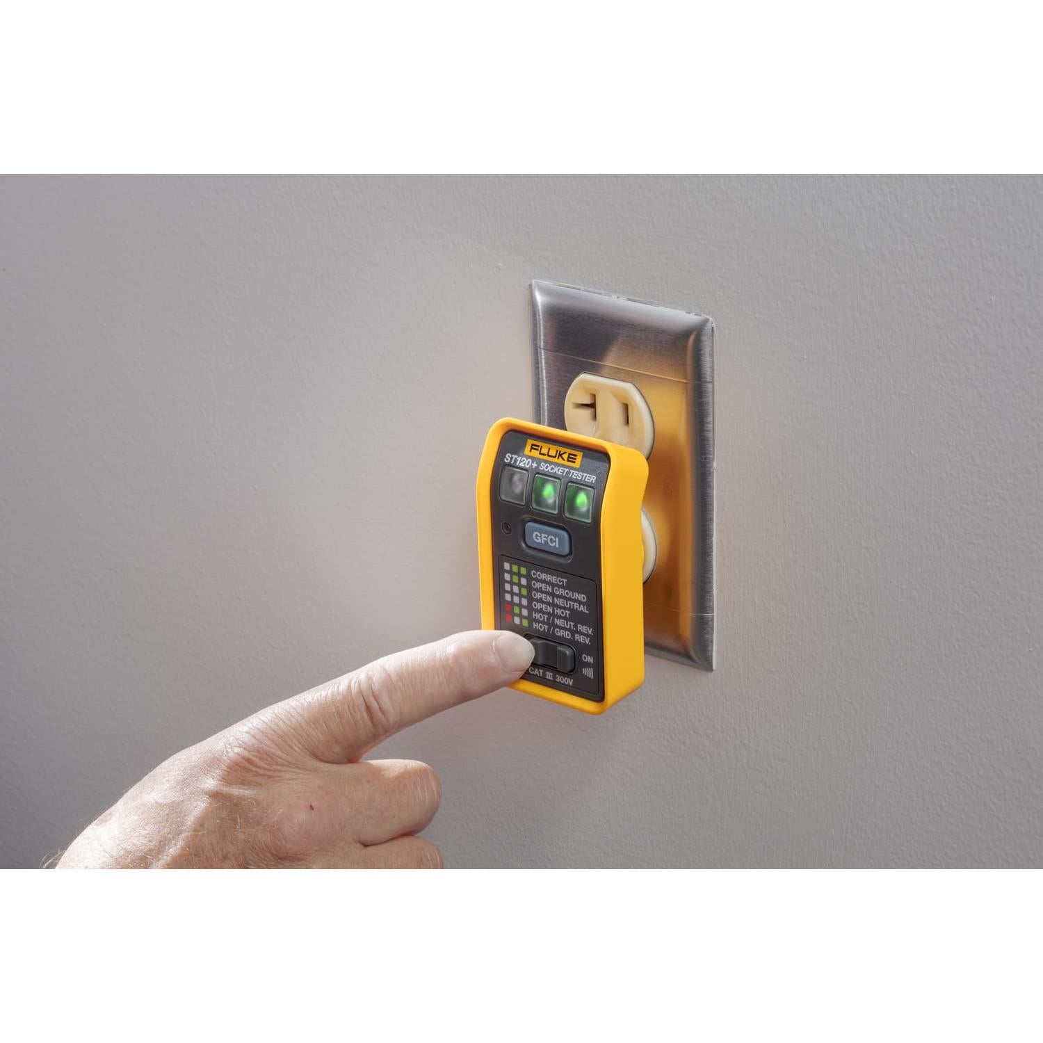 Probador de Enchufes GFCI Fluke ST120+ con Beeper Audible