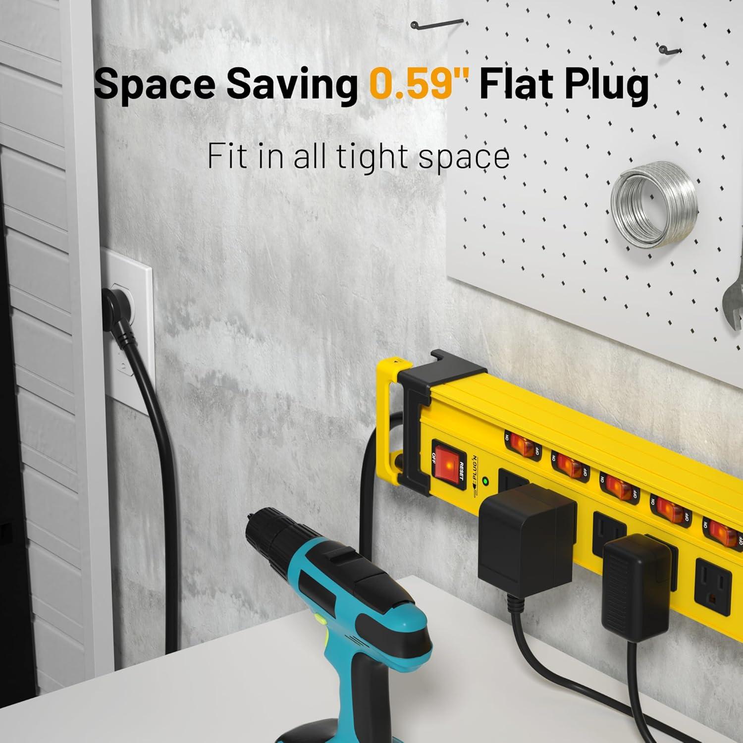 Regleta de 10 Salidas Plug'n con Protector de 3300J y Cable de 2.74m