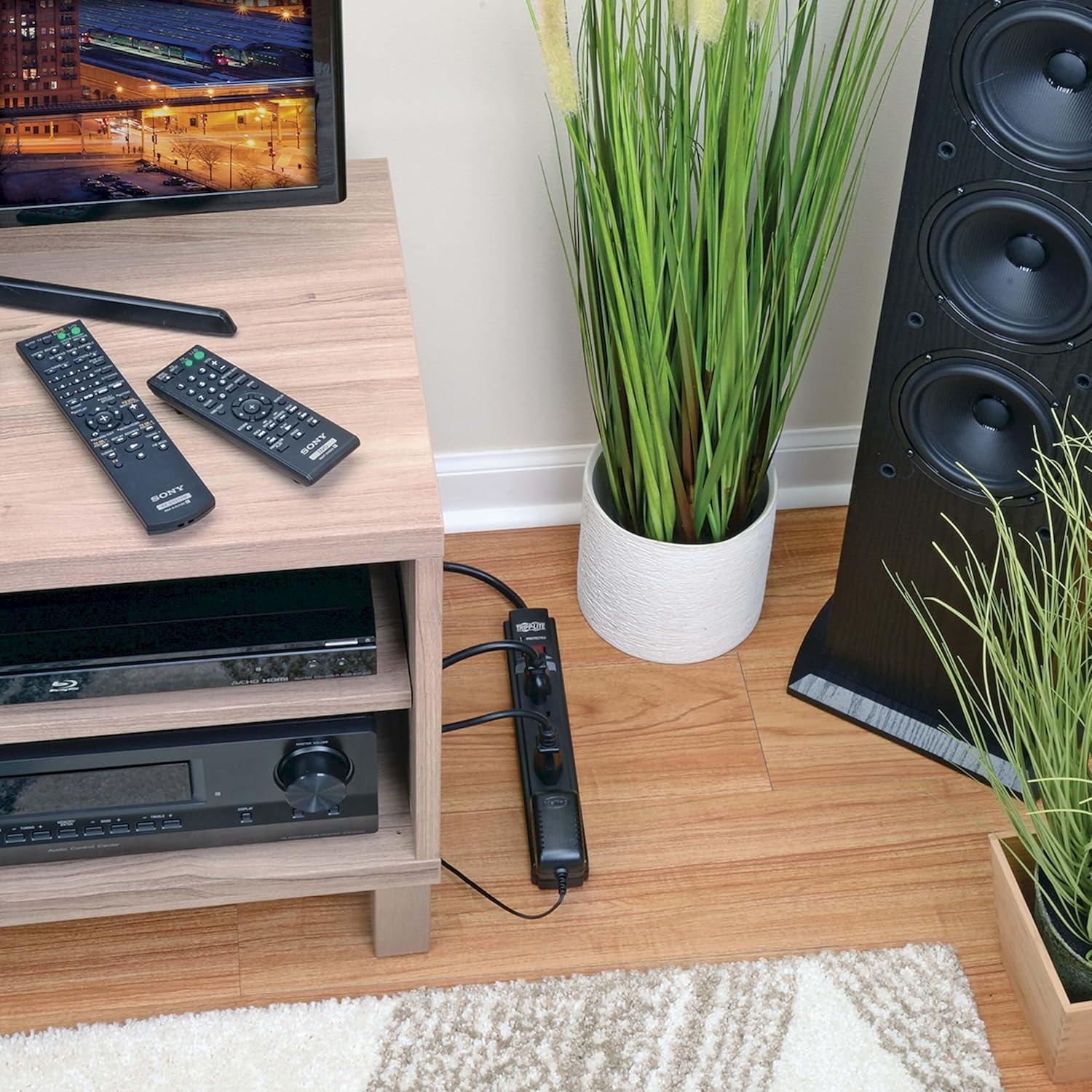 Protector de Sobretensión Tripp Lite TLP606B 6 Salidas 900 Julios