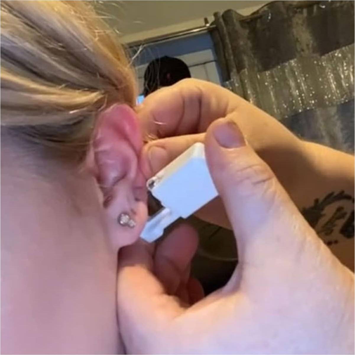 Kit de Perforación de Orejas SLVIEKAE 4 Paquetes 4mm