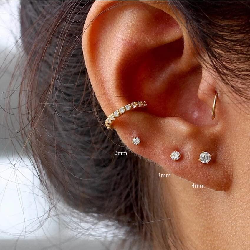 Pendientes de Stud CZ 2mm Oro 14K para Cartílago y Tragus