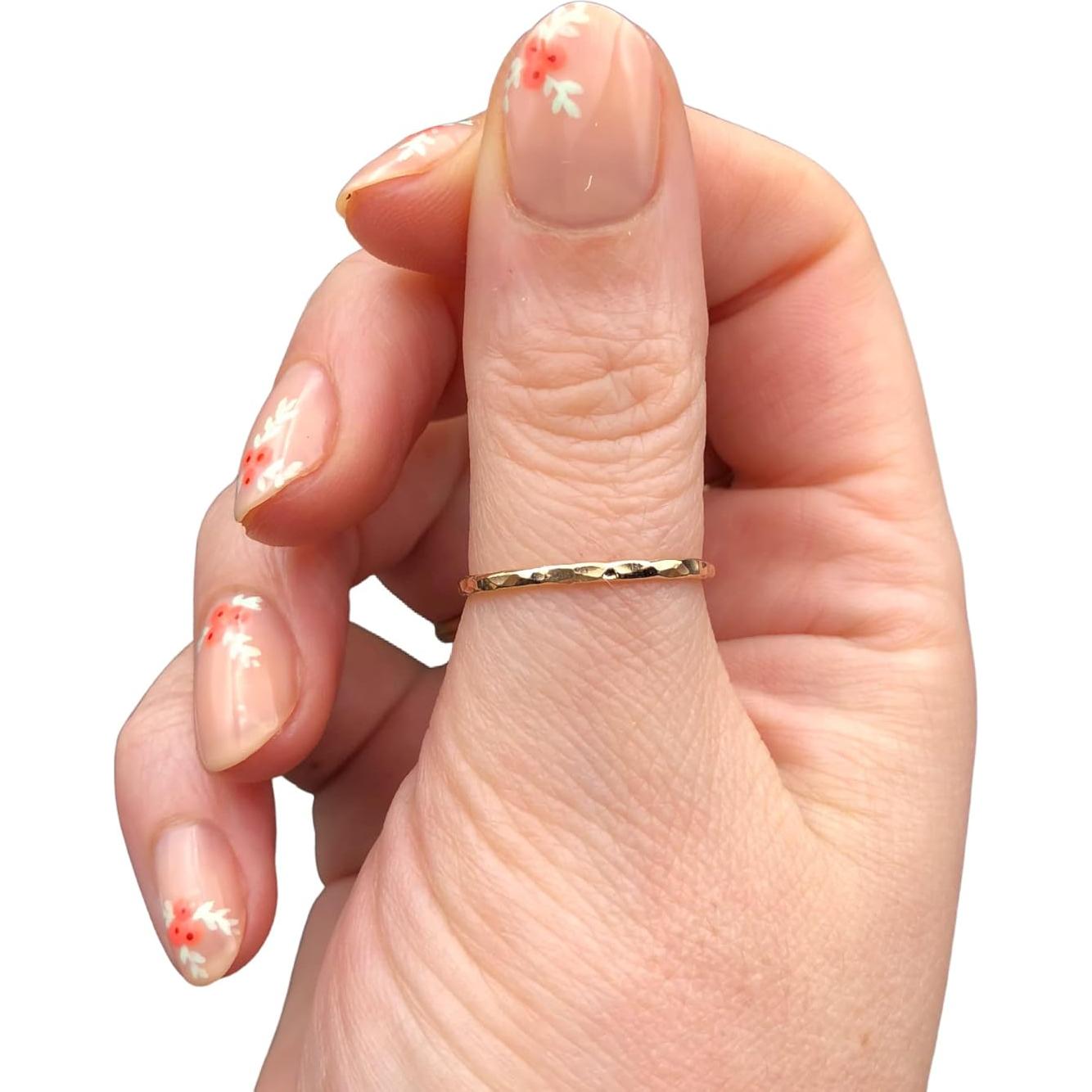 Anillo de Oro Relleno Minimalista 1mm para Mujeres - Tamaño 9
