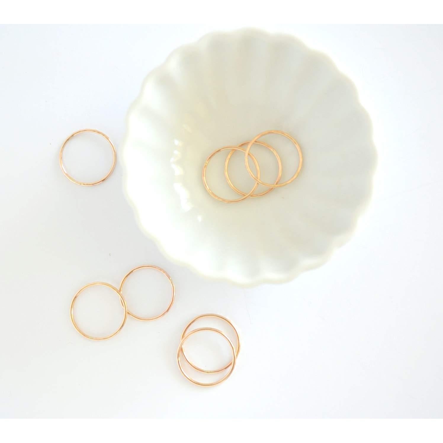 Anillo de Oro Relleno Minimalista 1mm para Mujeres - Tamaño 9