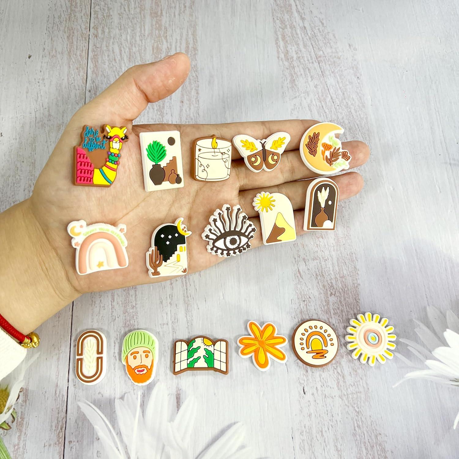 Set de 16 Encantos Boho para Zapatos Clog y Sandalias - PVC Impermeable