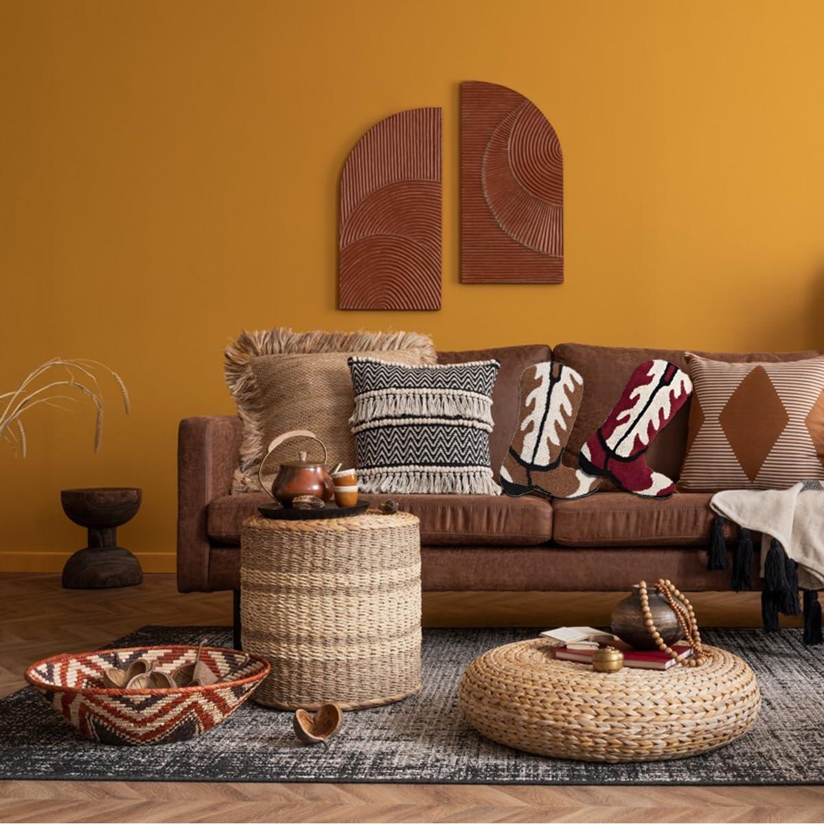 Cojín decorativo en forma de bota vaquera Moorfowl 40x29 cm