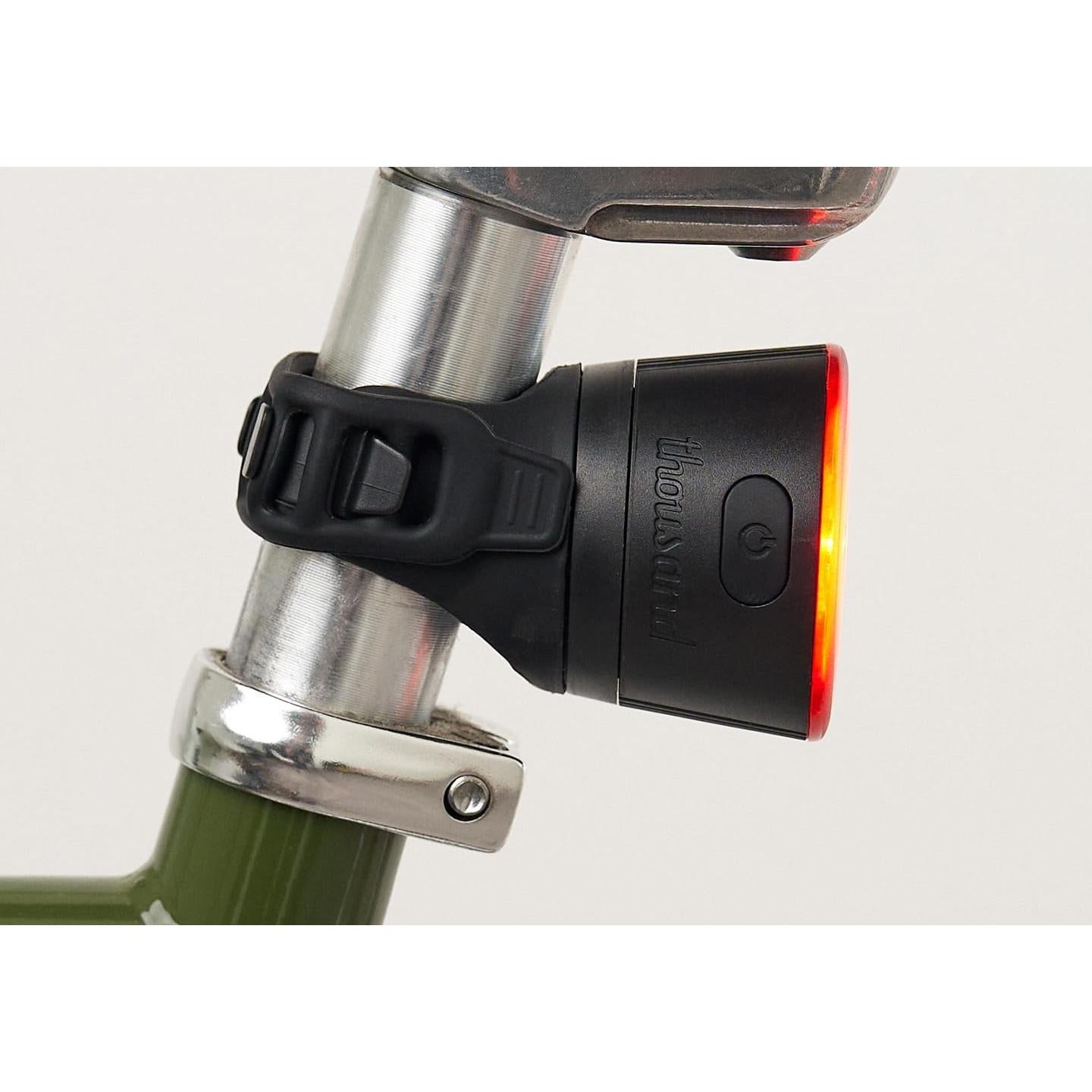 Luz Magnética para Bicicleta Thousand - Trasera Recargable