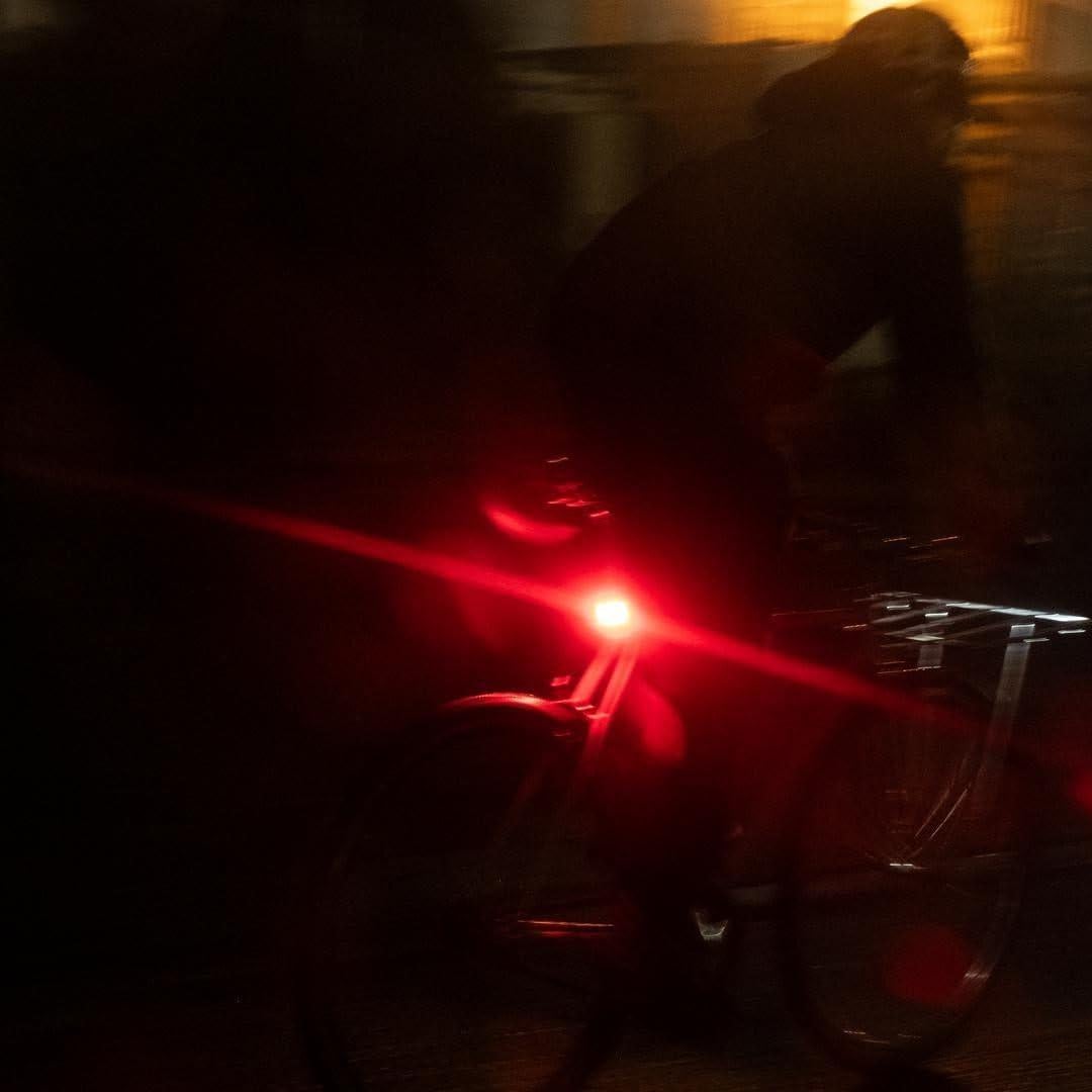 Luz Trasera para Bicicleta Knog Blinder - 100 Lúmenes, Recargable, IP67