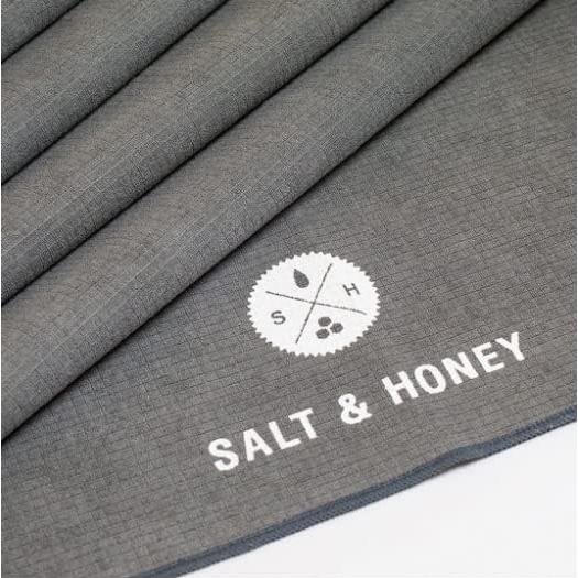 Toalla de Yoga Antideslizante Salt & Honey 182.88x63.5cm Gris