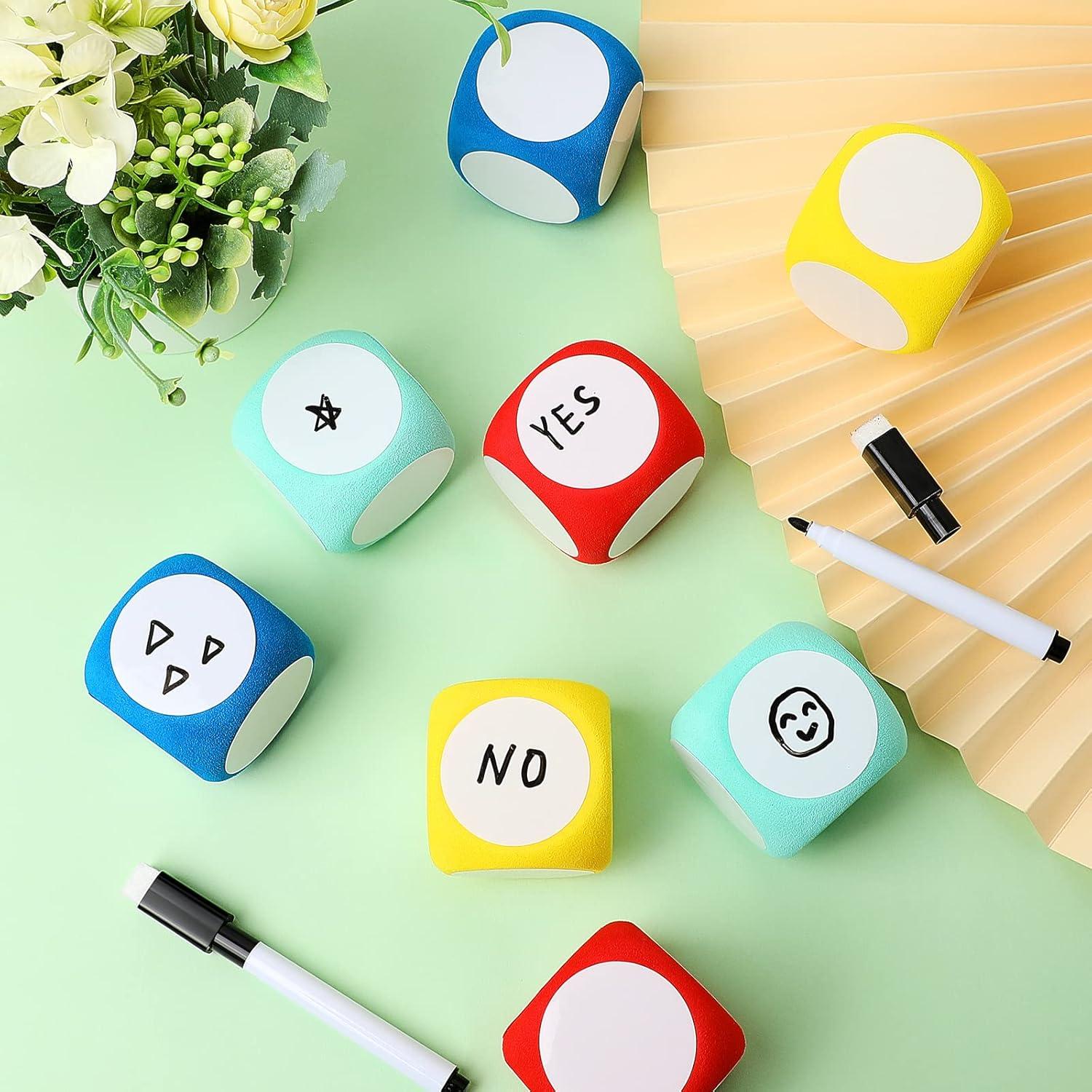 Juego de Dados Borrables Chivao 5 cm con Marcador - 4 Pzs