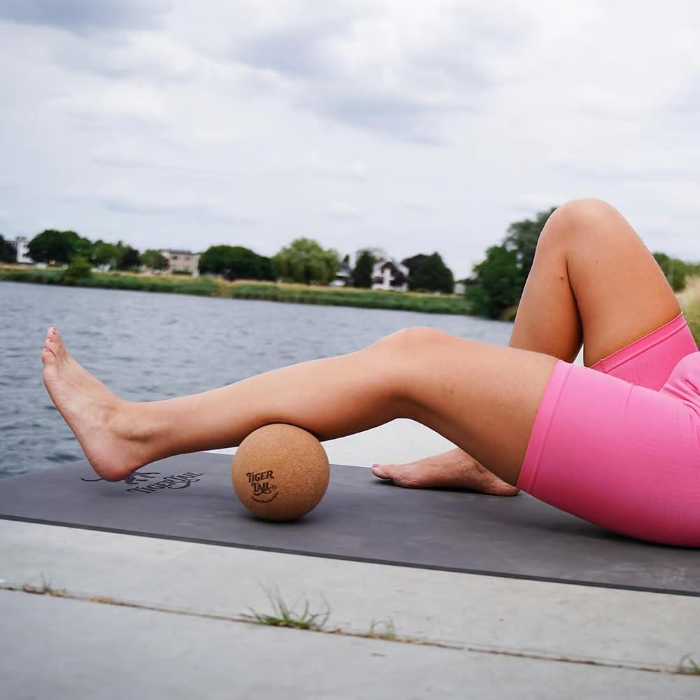 Pelota de Masaje Tiger Tail ReGreen 5.0 de Corcho - Alivio Muscular