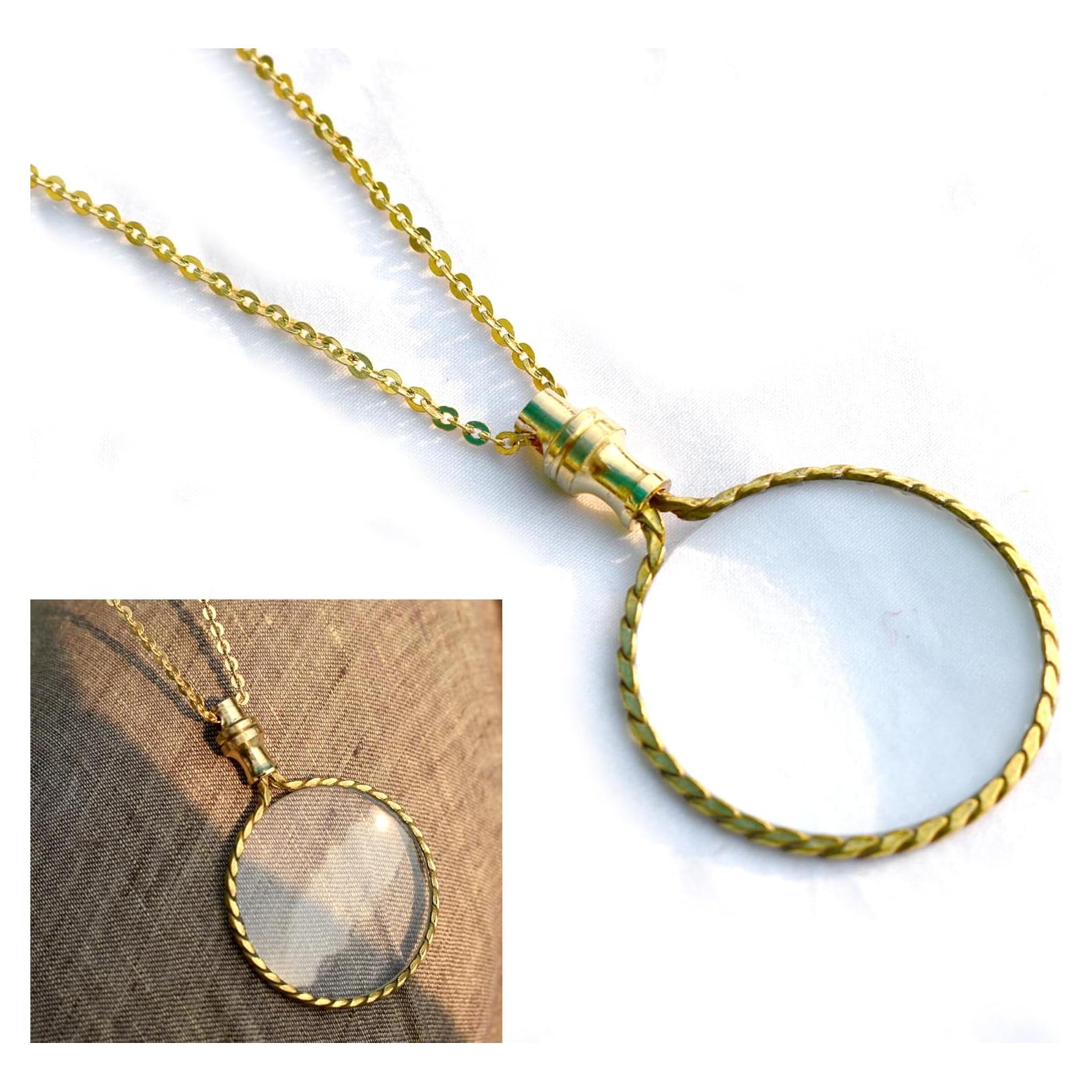 Collar Lupa Vintage UM Diseño 10X Bronce Antiguo 5.08 cm